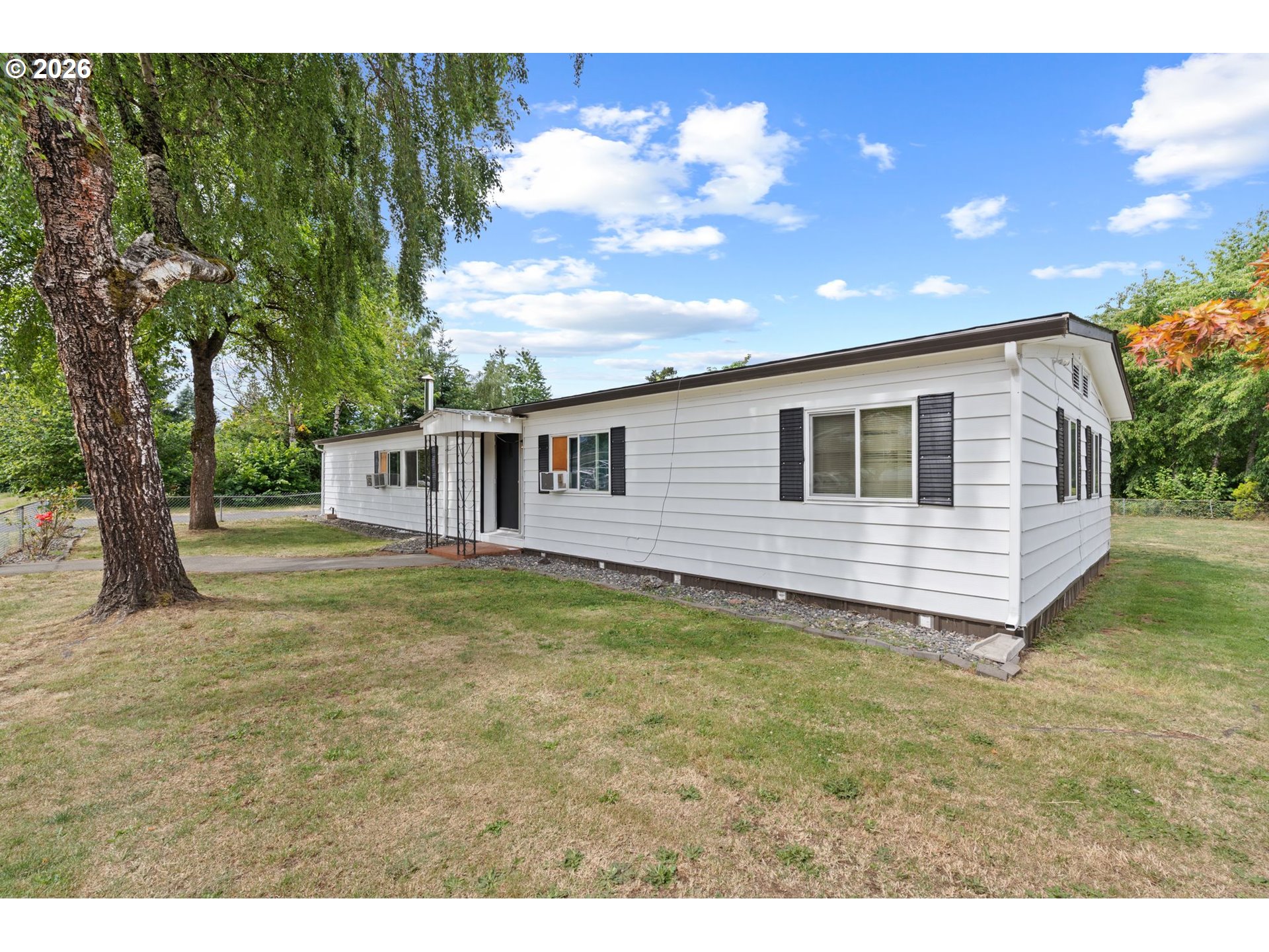 12 Rosenbach Ln Property Photo 1