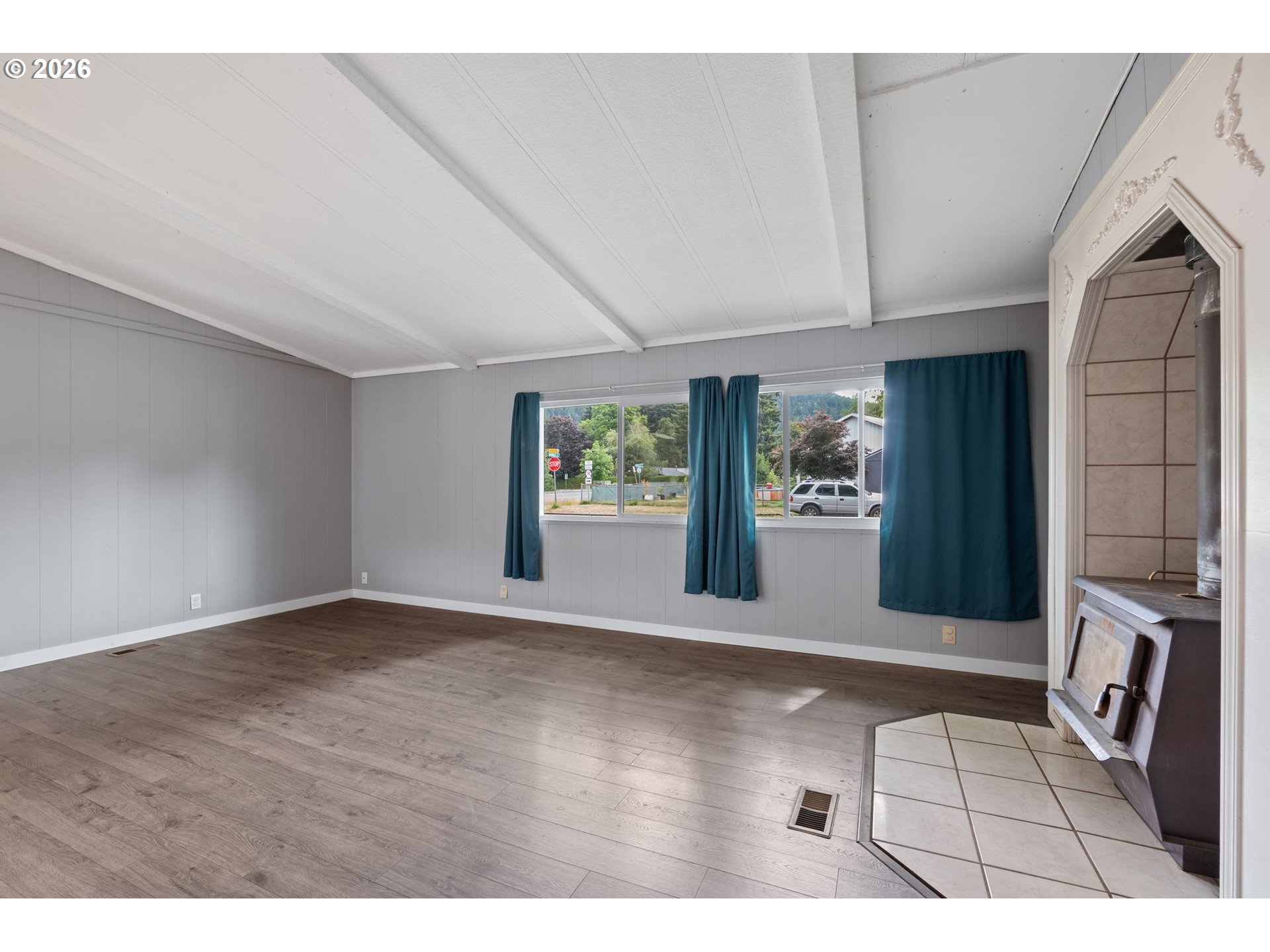 12 Rosenbach Ln Property Photo 15