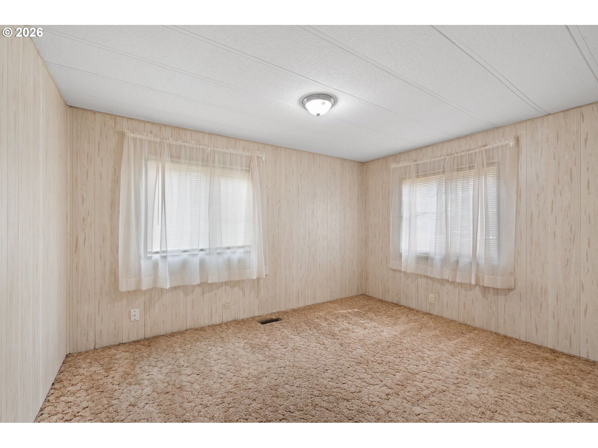 12 Rosenbach Ln Property Photo 21