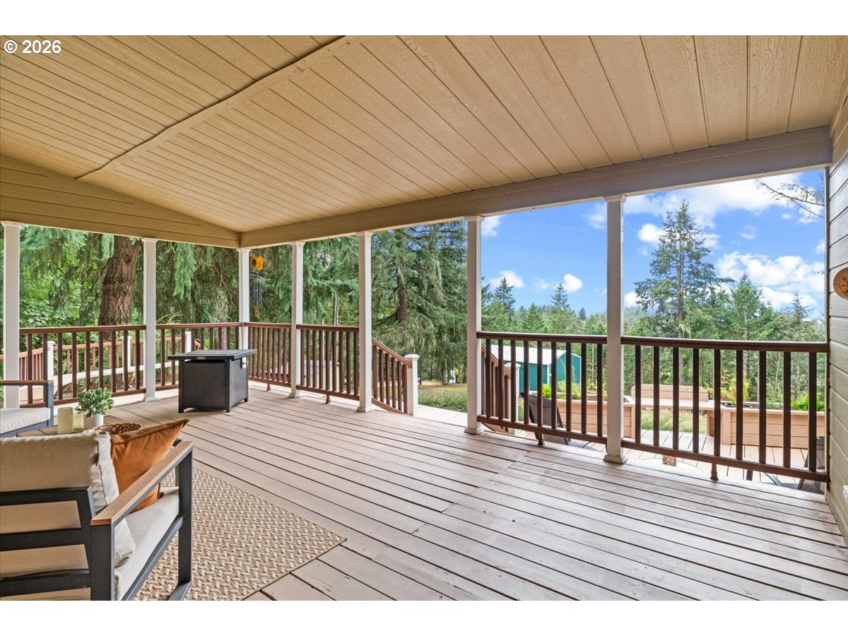 22475 Se Royal Anne Dr Property Photo 5