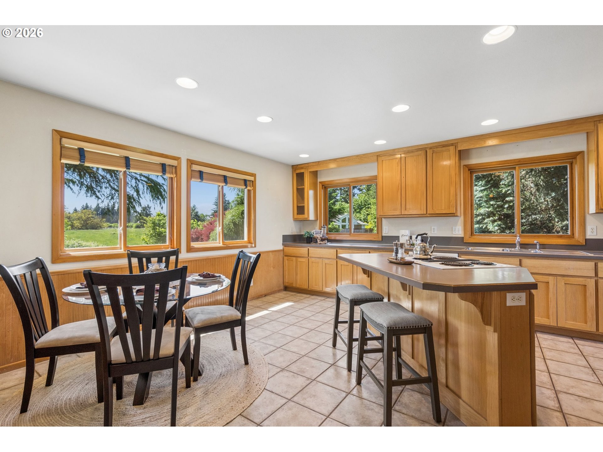 22016 Airport Rd Ne Property Photo 8