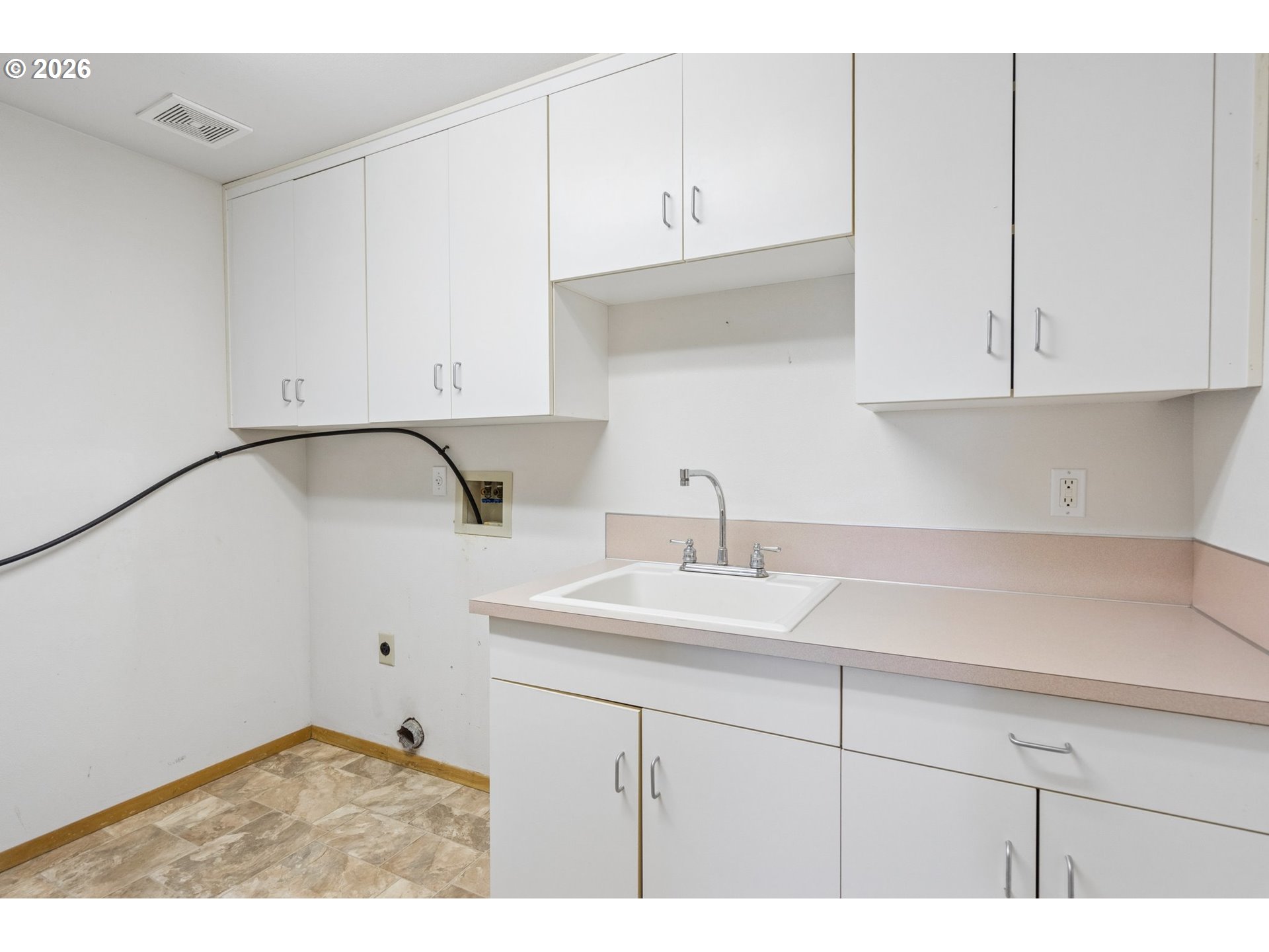 22016 Airport Rd Ne Property Photo 27