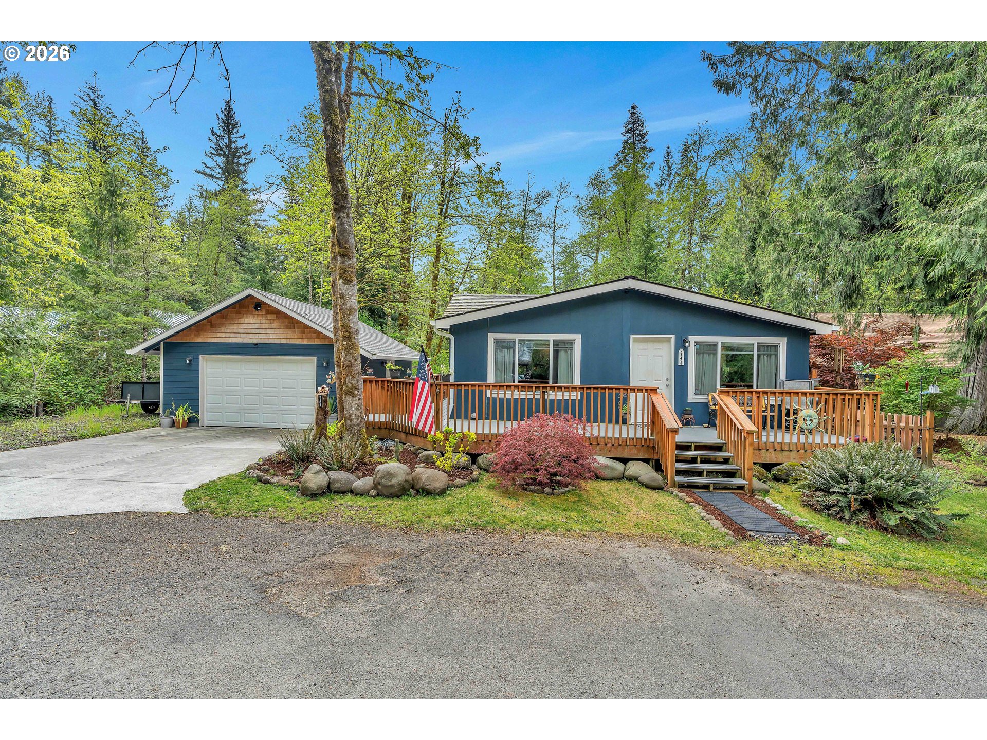 21494 E HIDEAWAY LN Property Photo 1