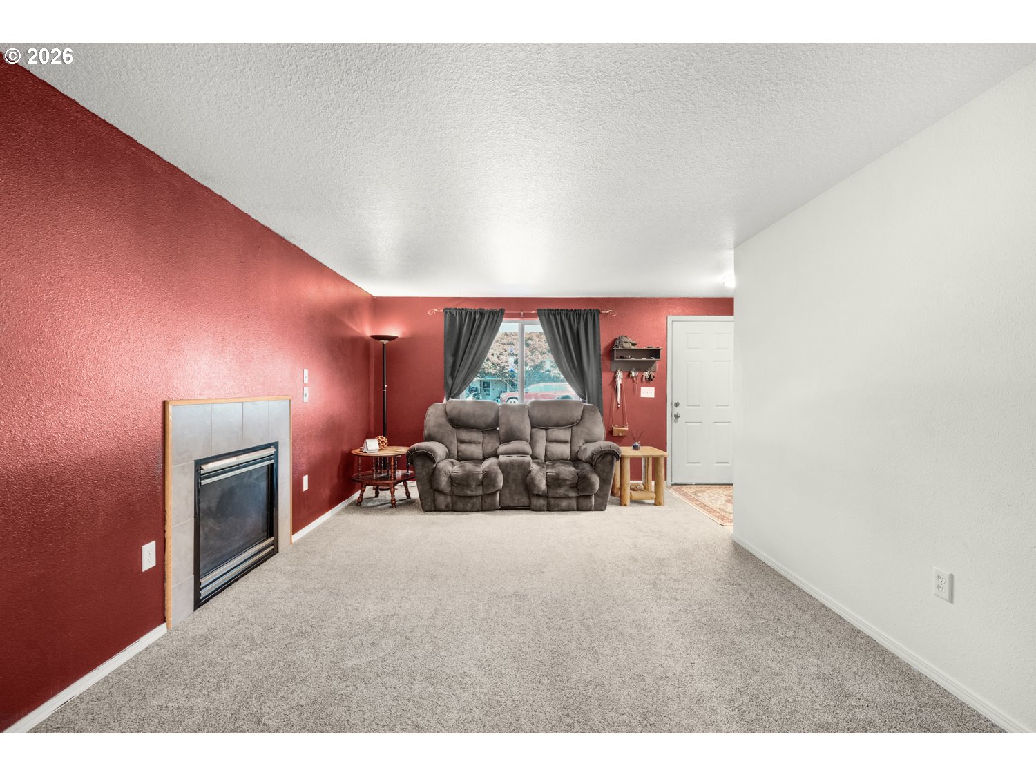 712 Main St Property Photo 4