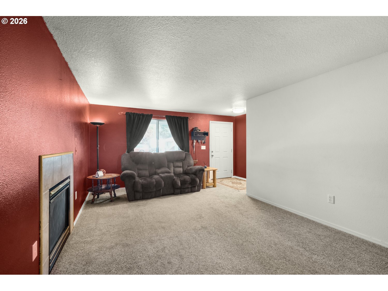 712 Main St Property Photo 5