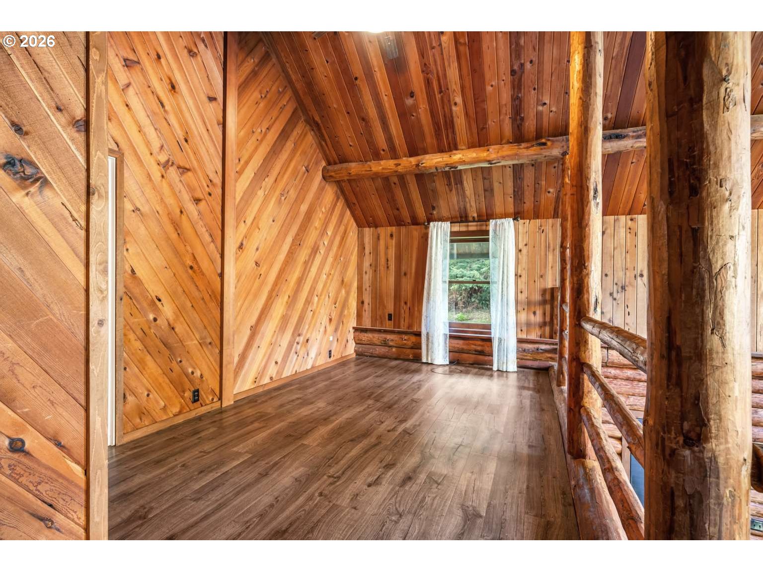 17285 Rustic Ln Property Photo 10