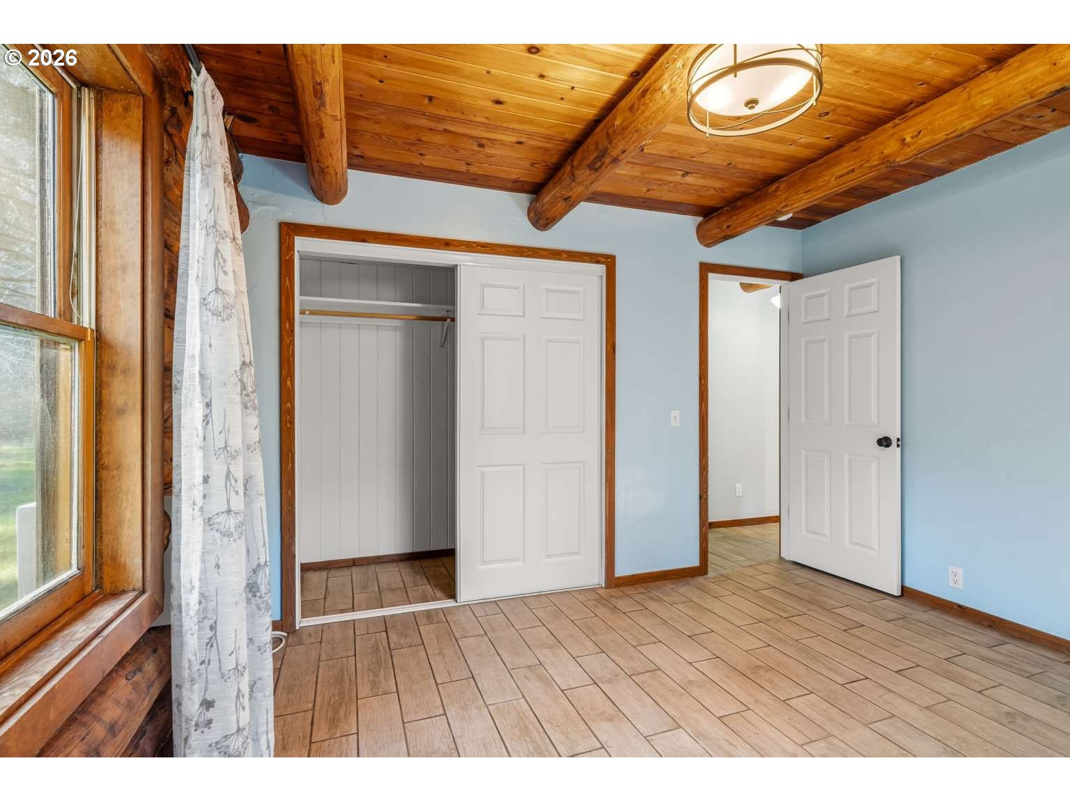 17285 Rustic Ln Property Photo 12