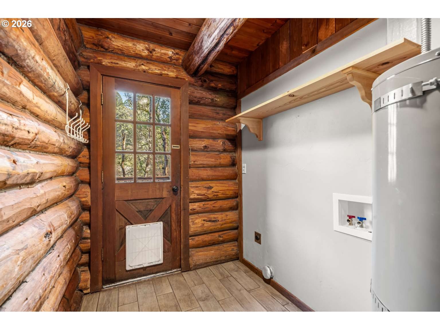 17285 Rustic Ln Property Photo 15