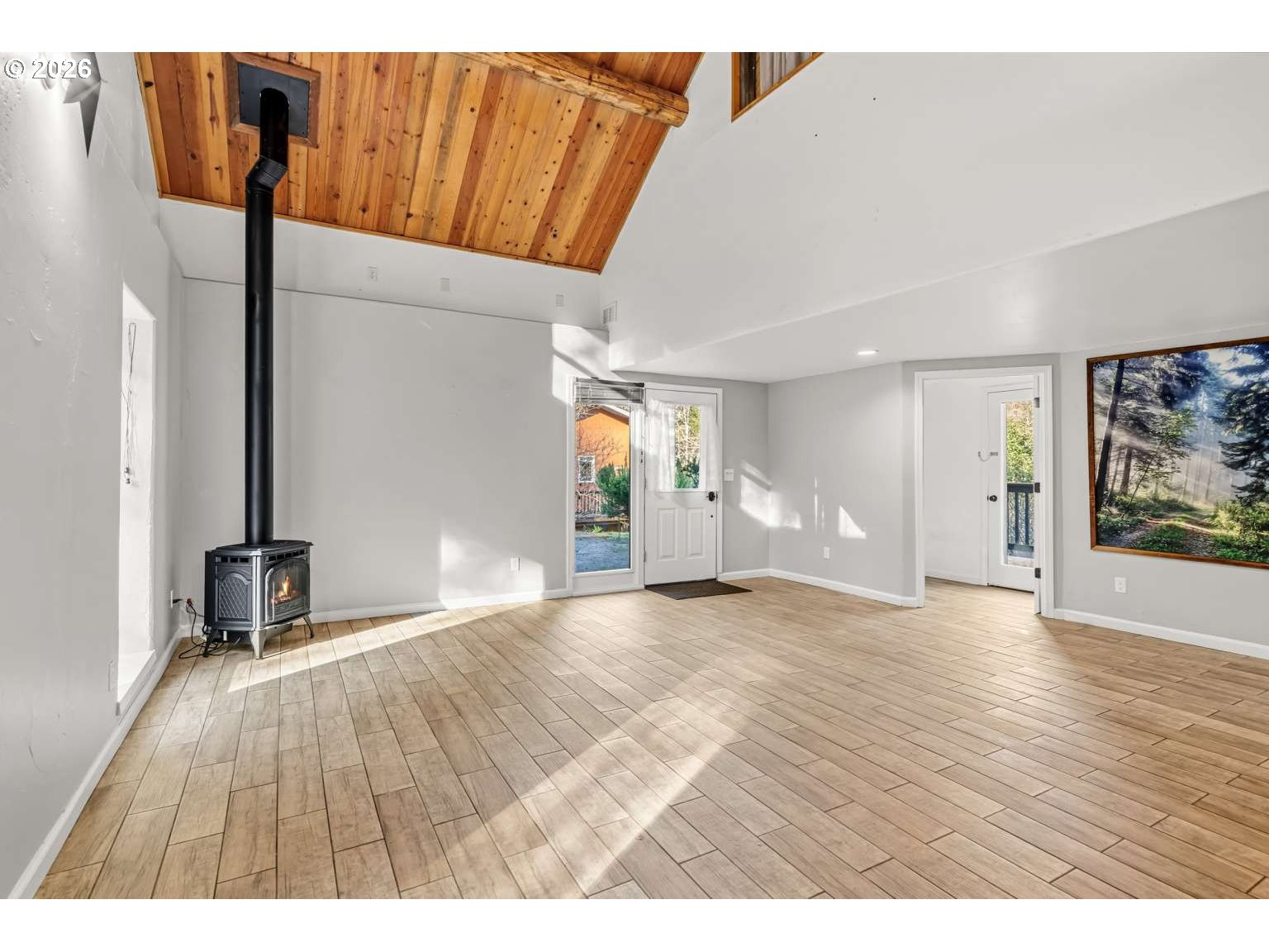 17285 Rustic Ln Property Photo 21
