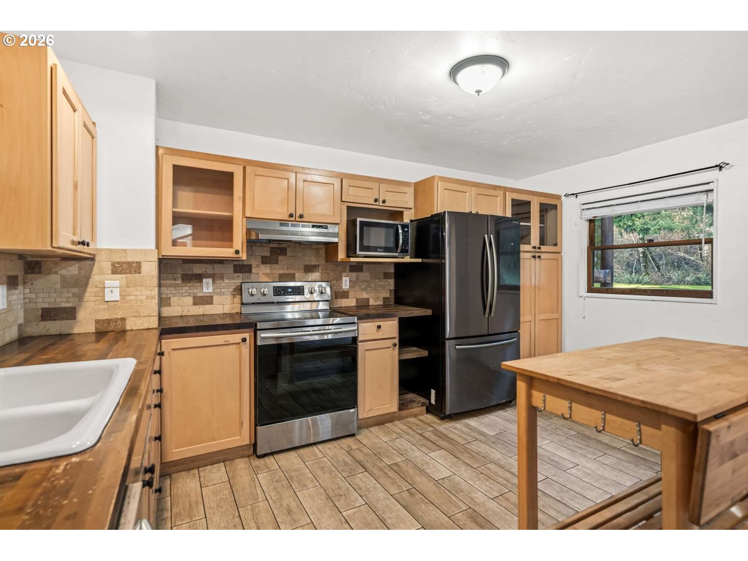 17285 Rustic Ln Property Photo 22