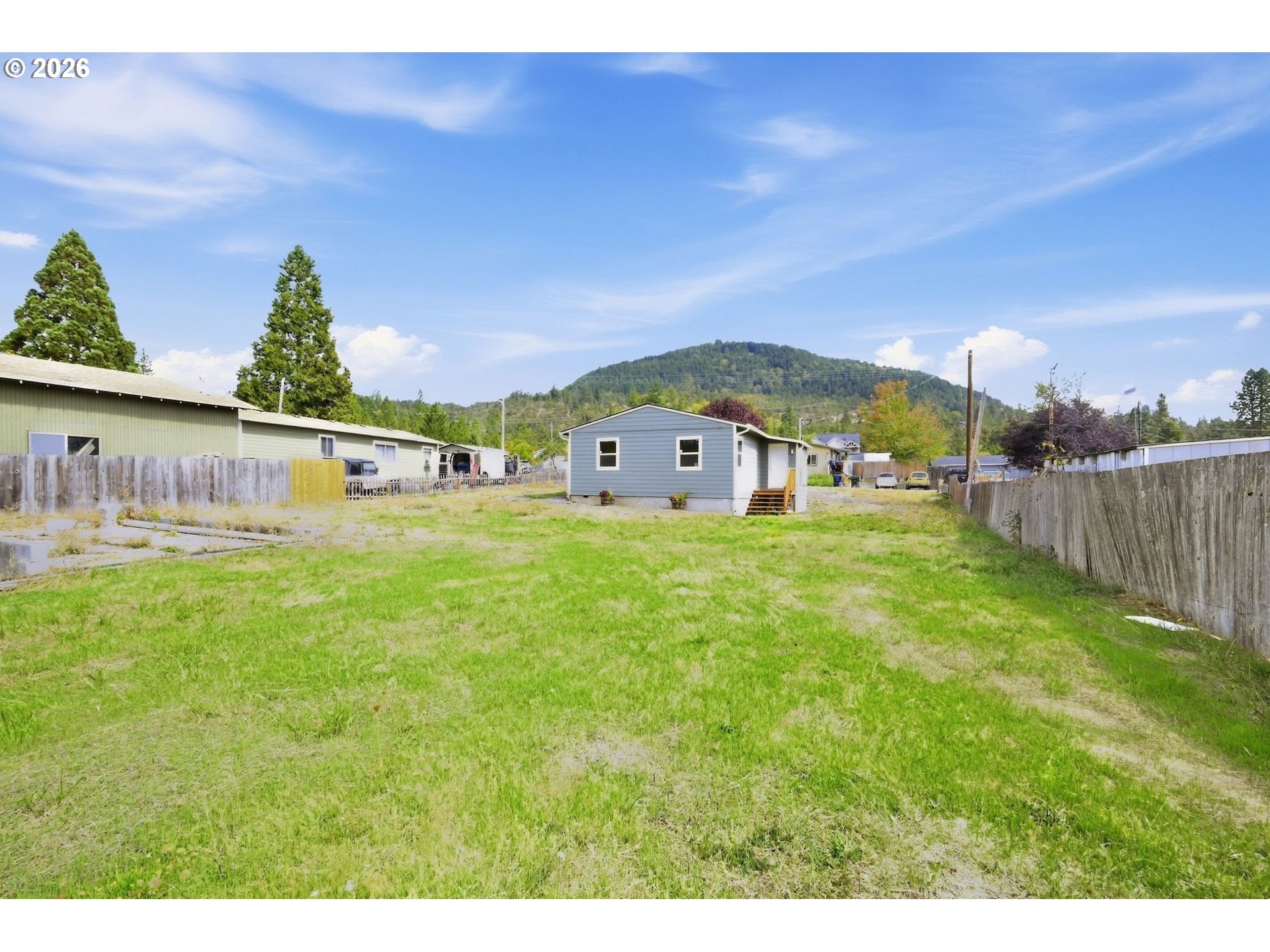 481 N D St Property Photo 19
