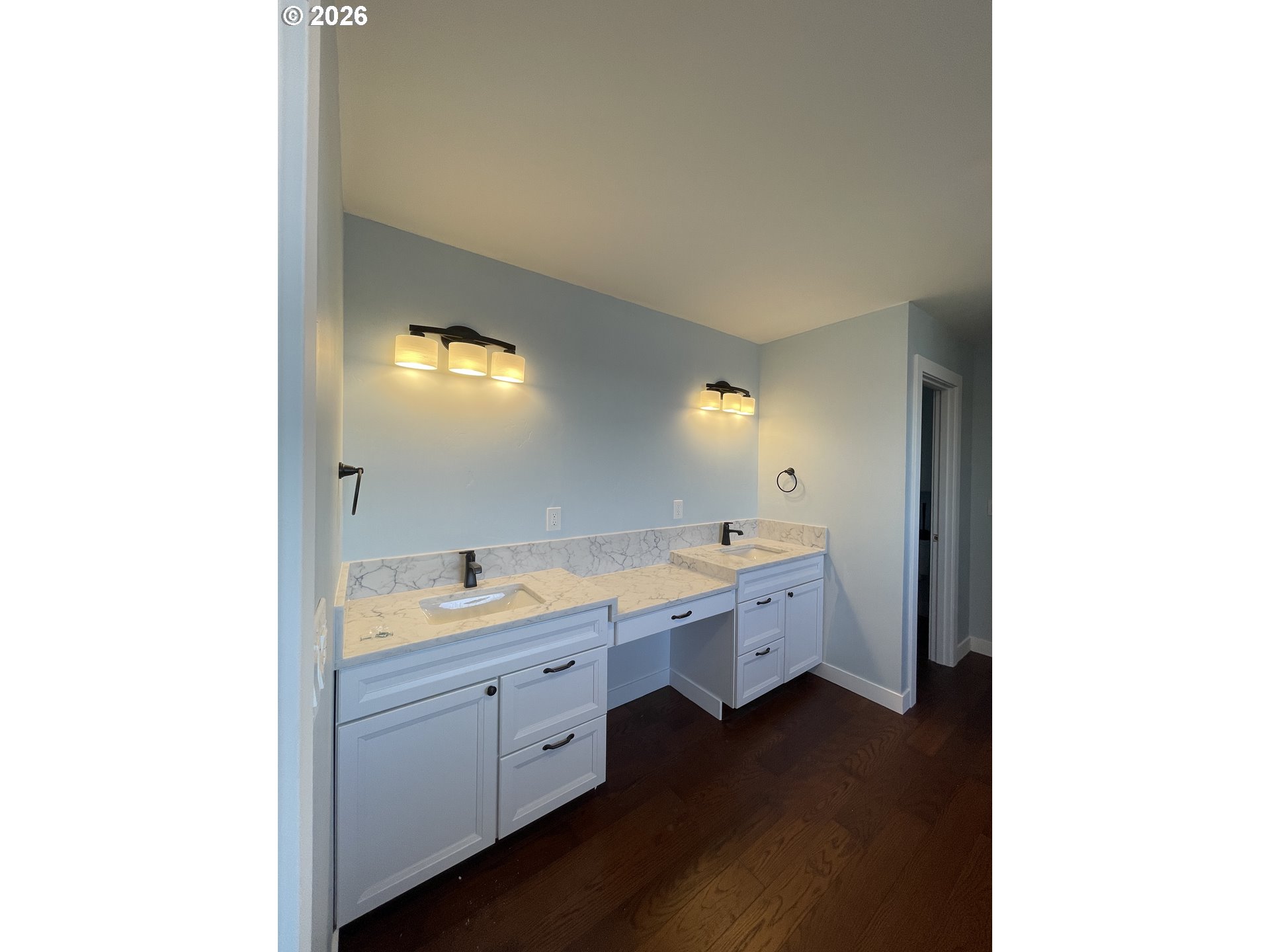 360 2nd St Property Photo 16