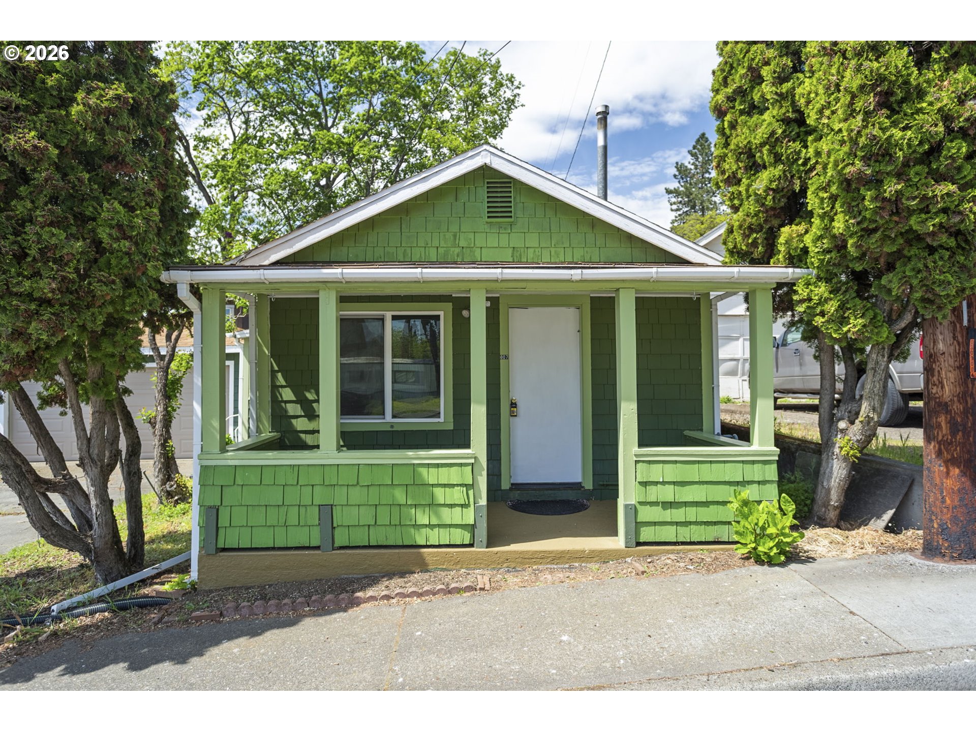 307 N Ash St Property Photo 2