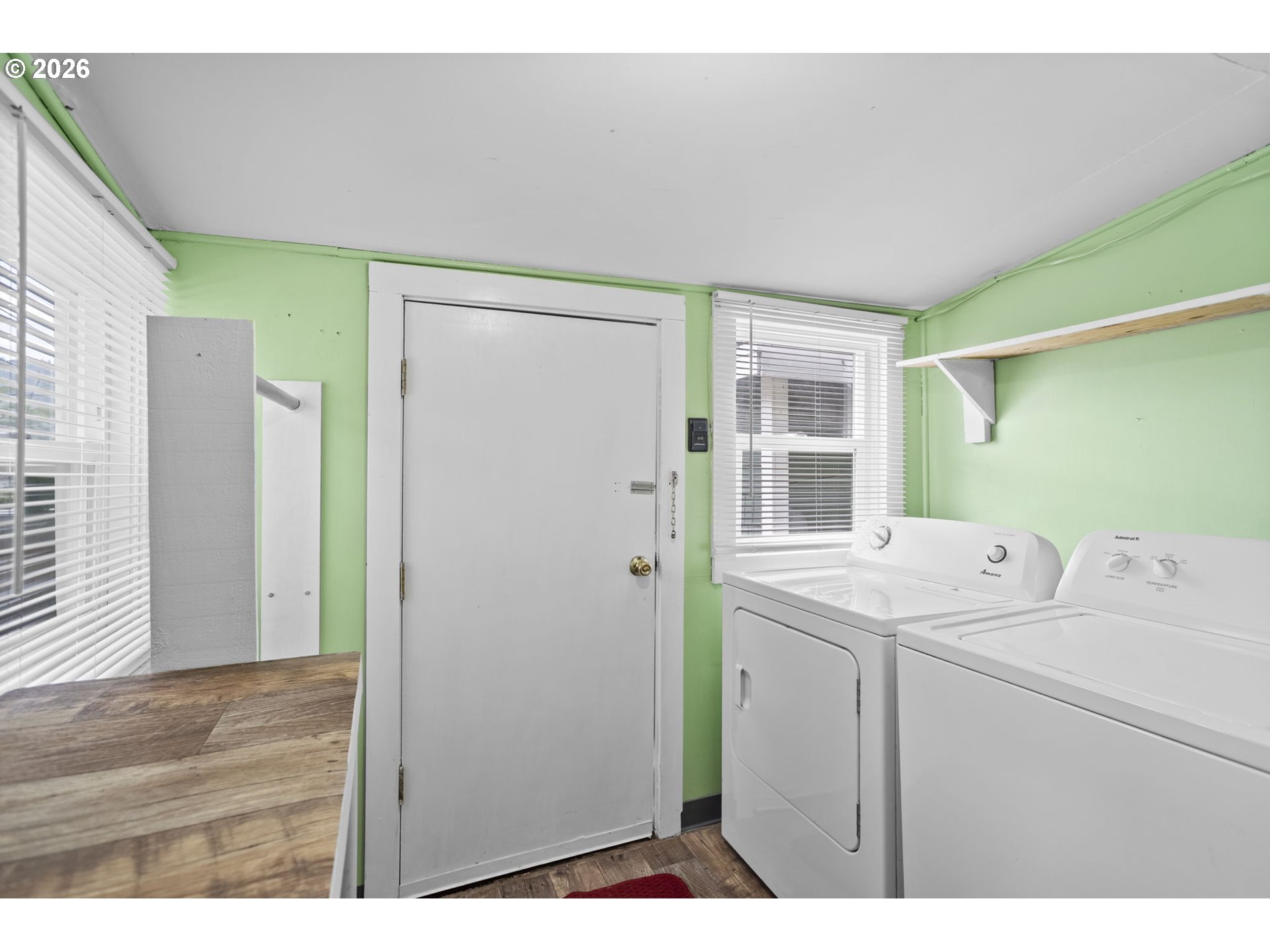 307 N Ash St Property Photo 23