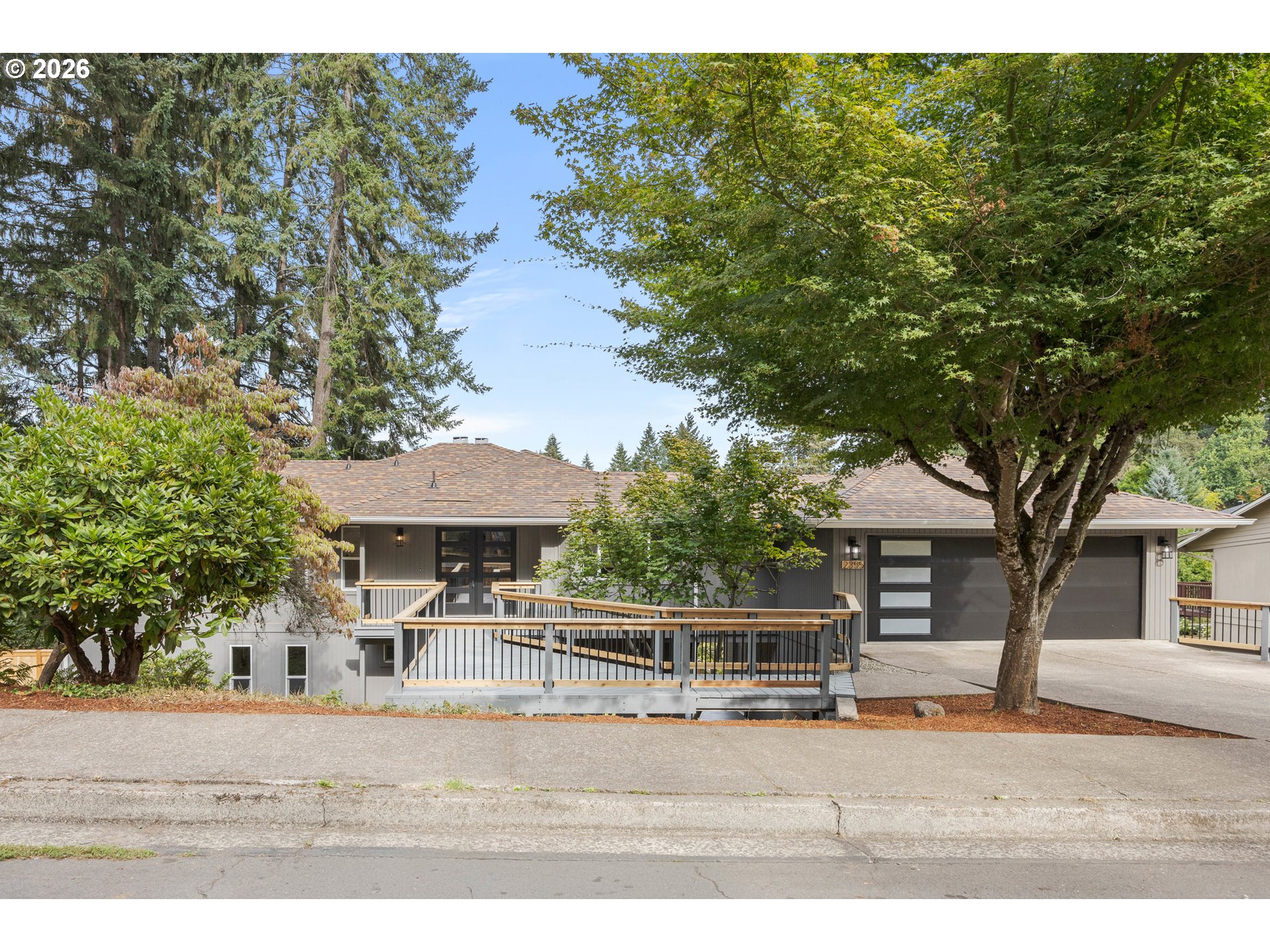 2355 Panorama Dr Property Photo 1