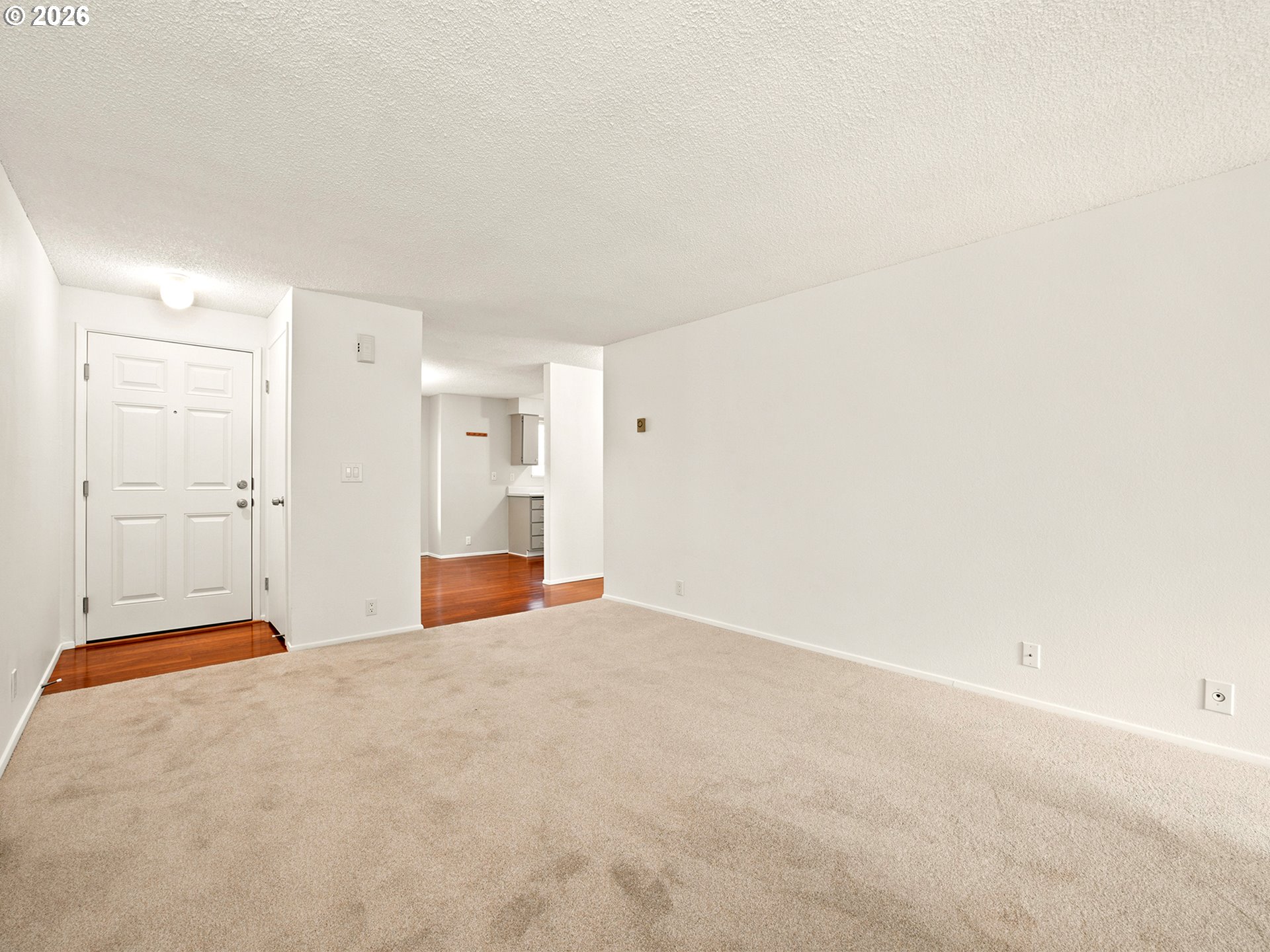 47 Eagle Crest Dr 40 Property Photo 5
