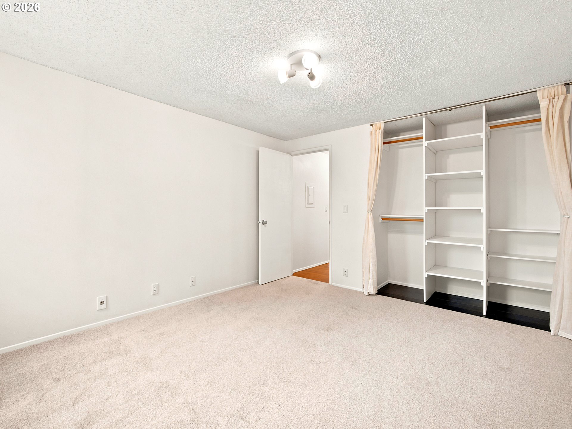 47 Eagle Crest Dr 40 Property Photo 16
