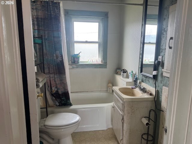 38901 Highway 86 Property Photo 26