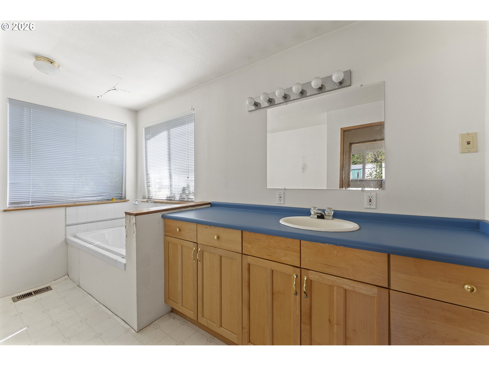 12295 Sw Boones Ferry Rd Property Photo 15