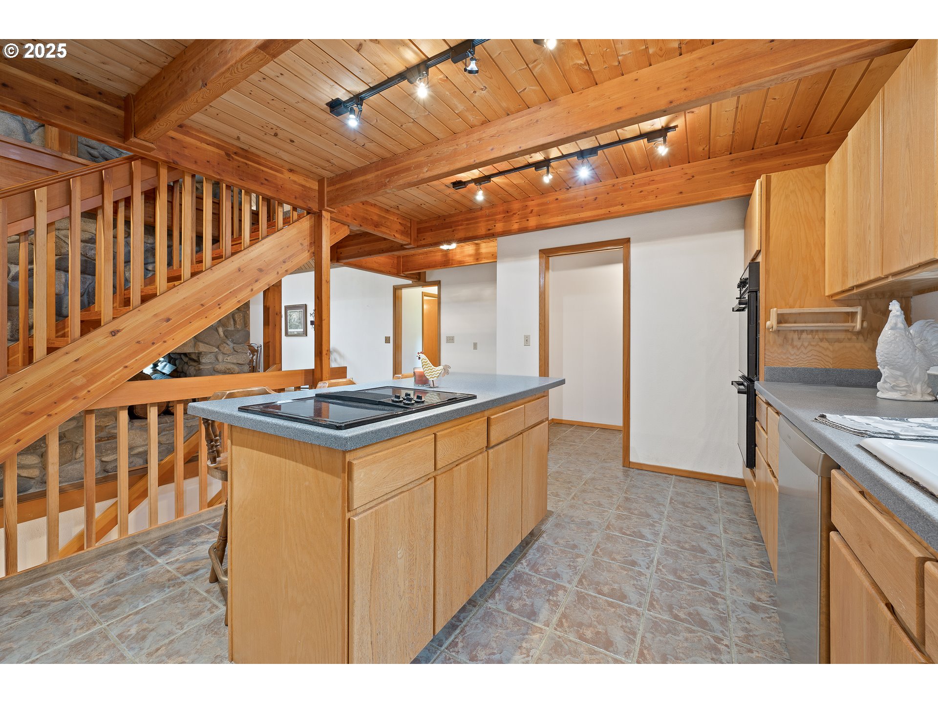 1261 Mathews Rd Property Photo 8