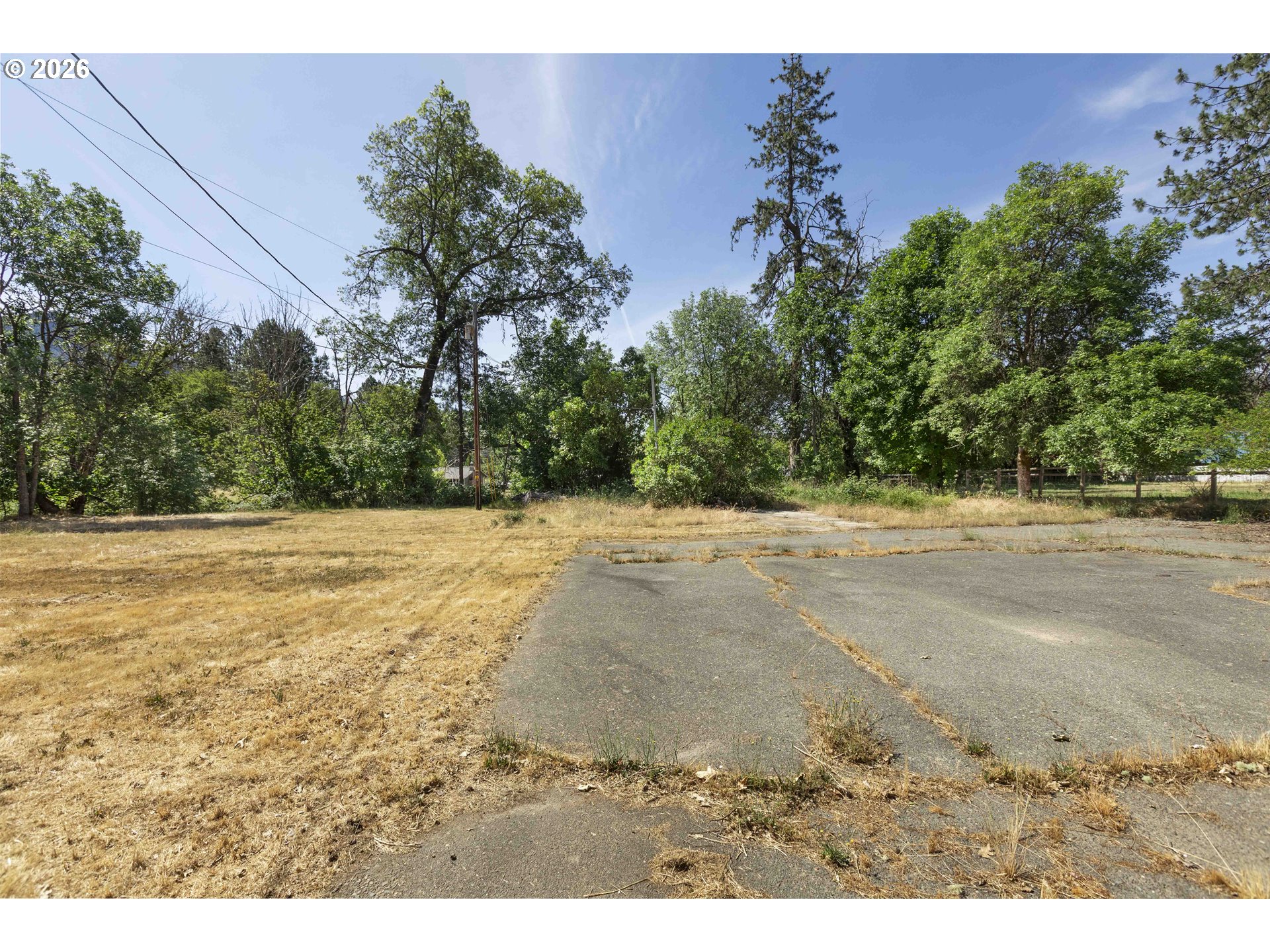 8622 E Evans Creek Rd Property Photo 11