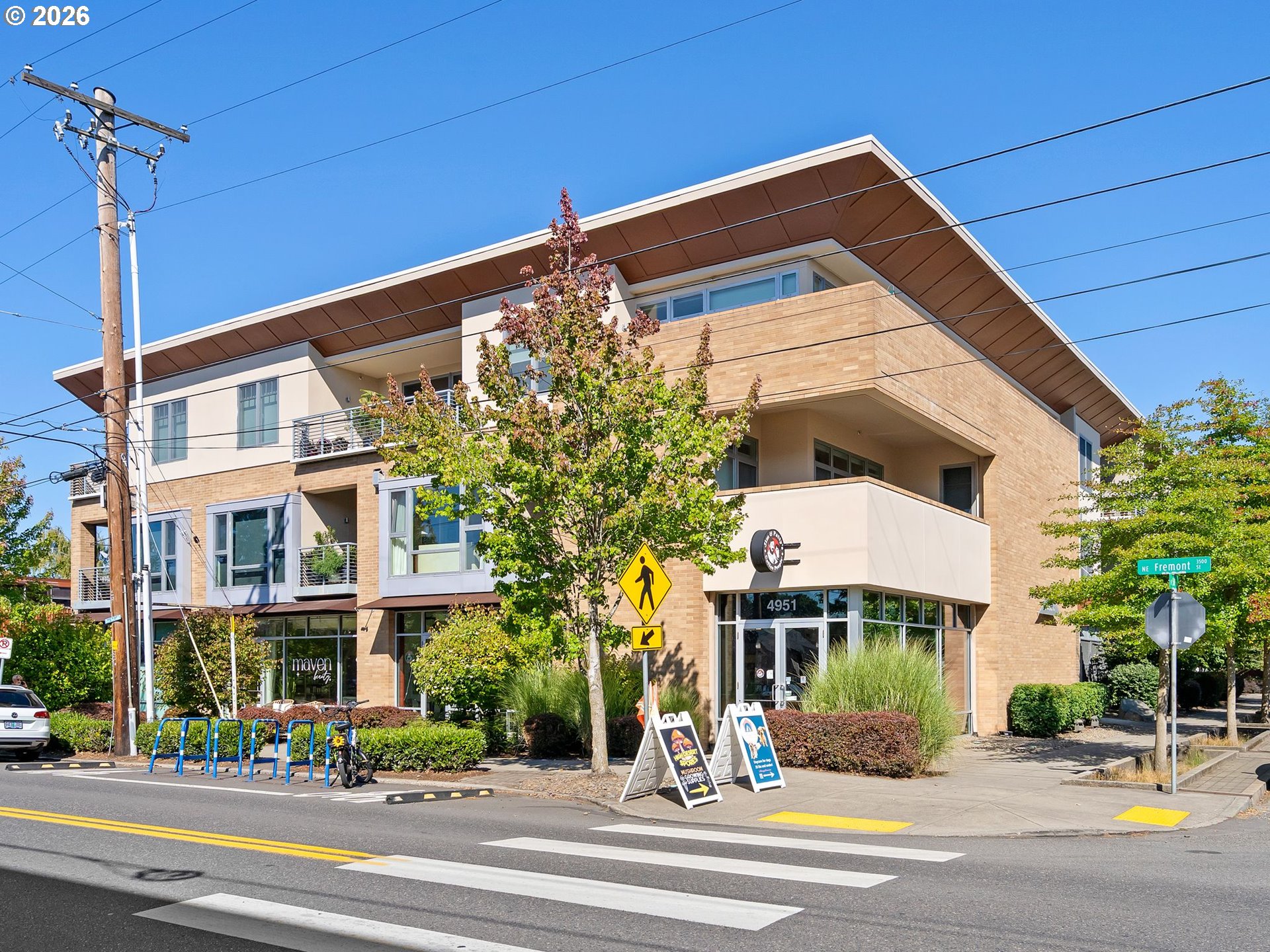 3525 NE 50TH AVE 205