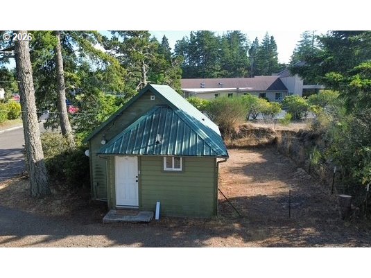 1425 Pine St Property Photo 1