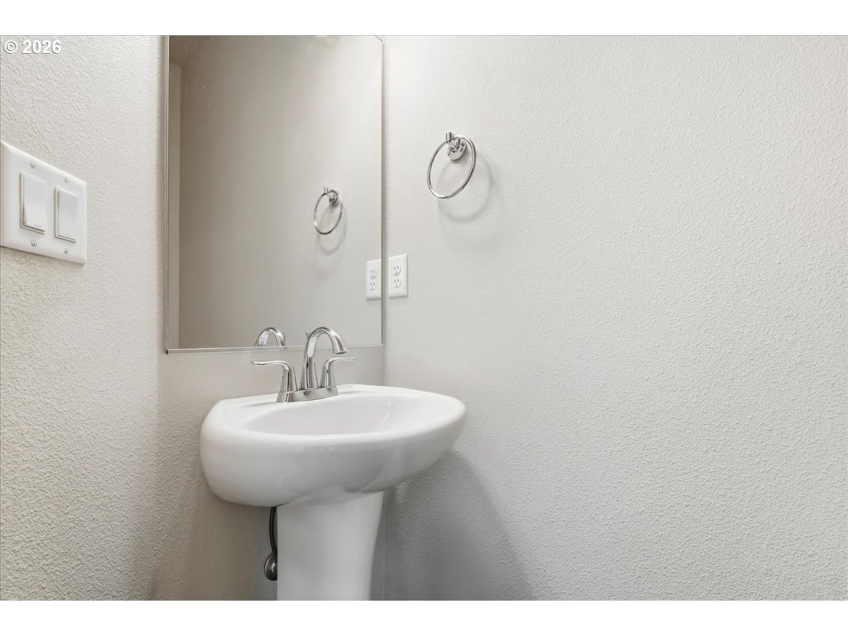 15515 Ne 108th Way Property Photo 13