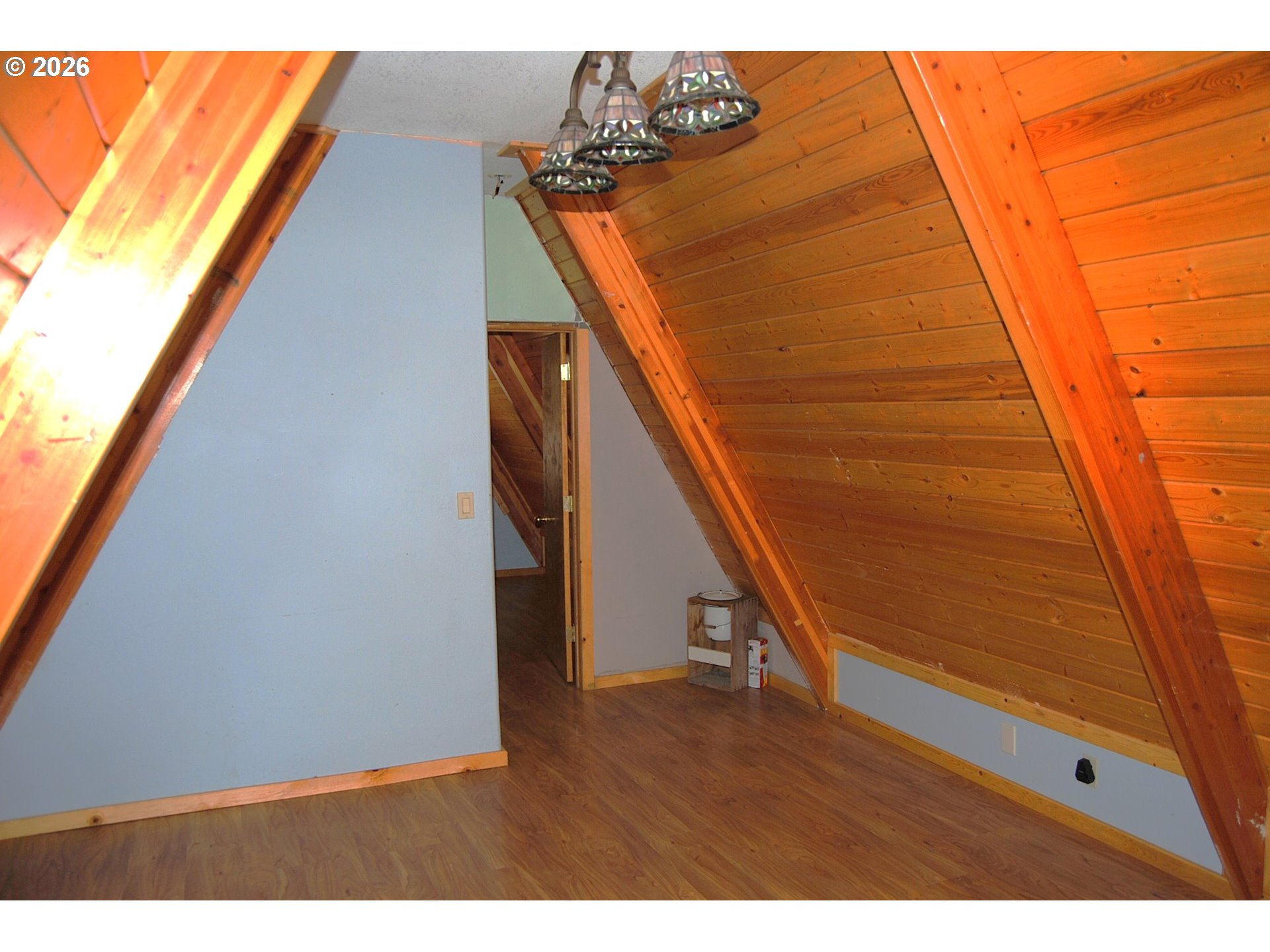 341 E Clifford St Property Photo 25
