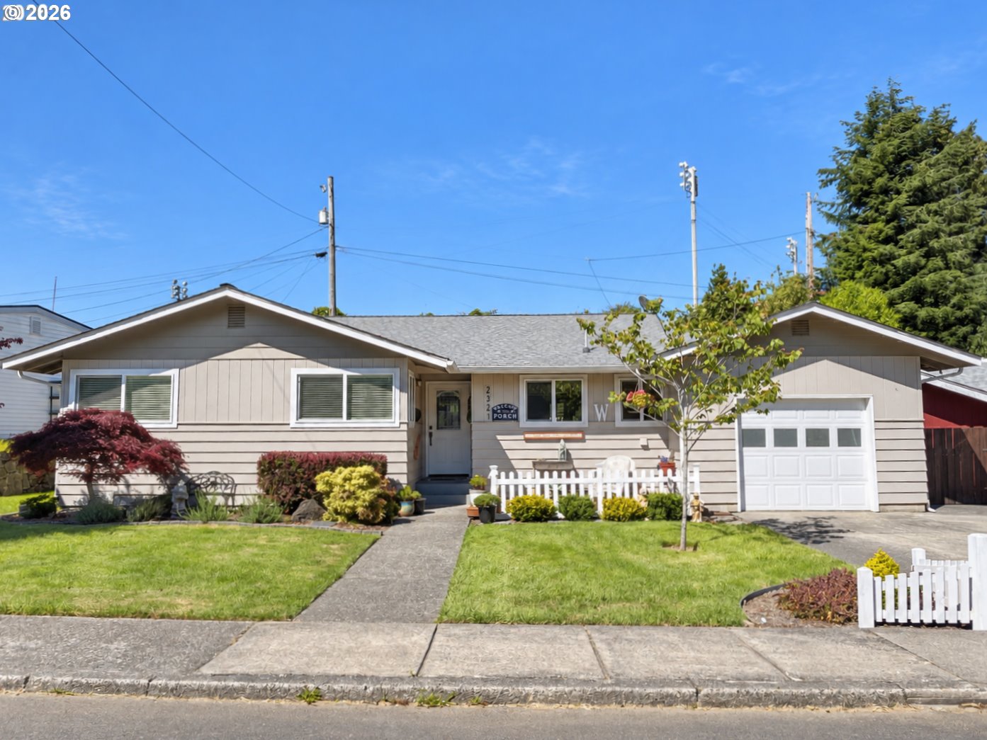 2321 Arthur Dr Property Photo 1