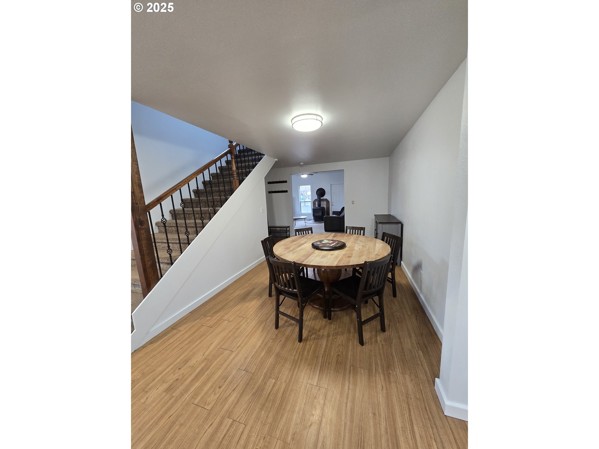 203 N Alder St Property Photo 12