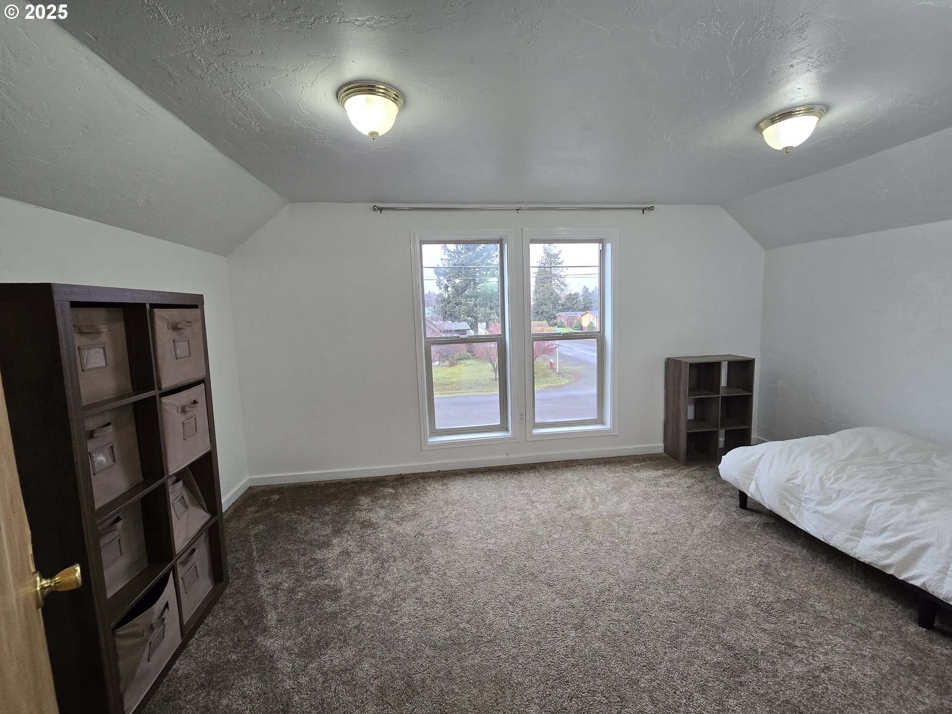 203 N Alder St Property Photo 20