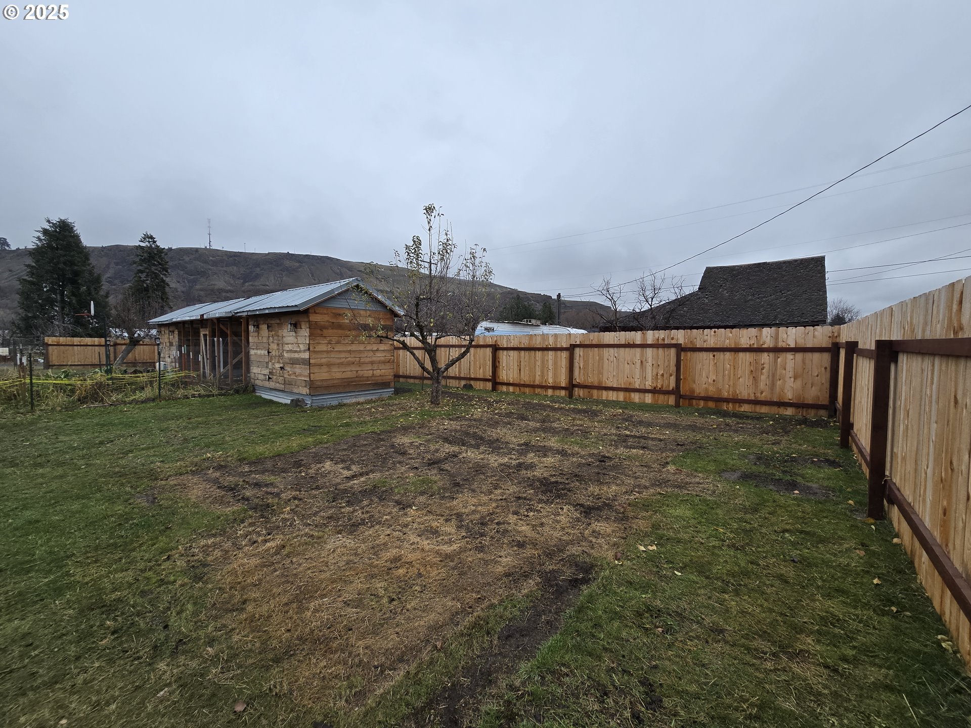 203 N Alder St Property Photo 26