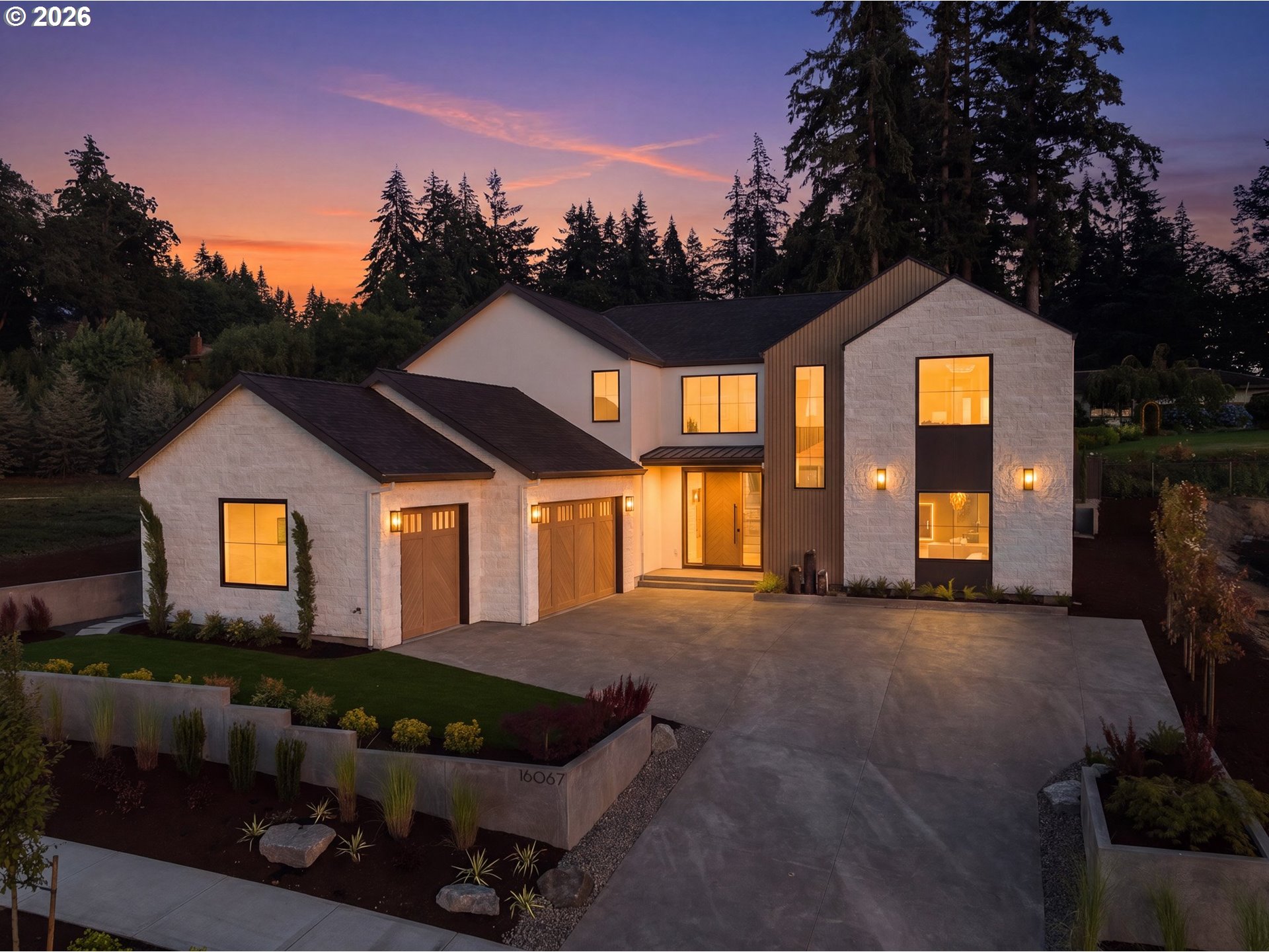 16067 Kaylyn DR