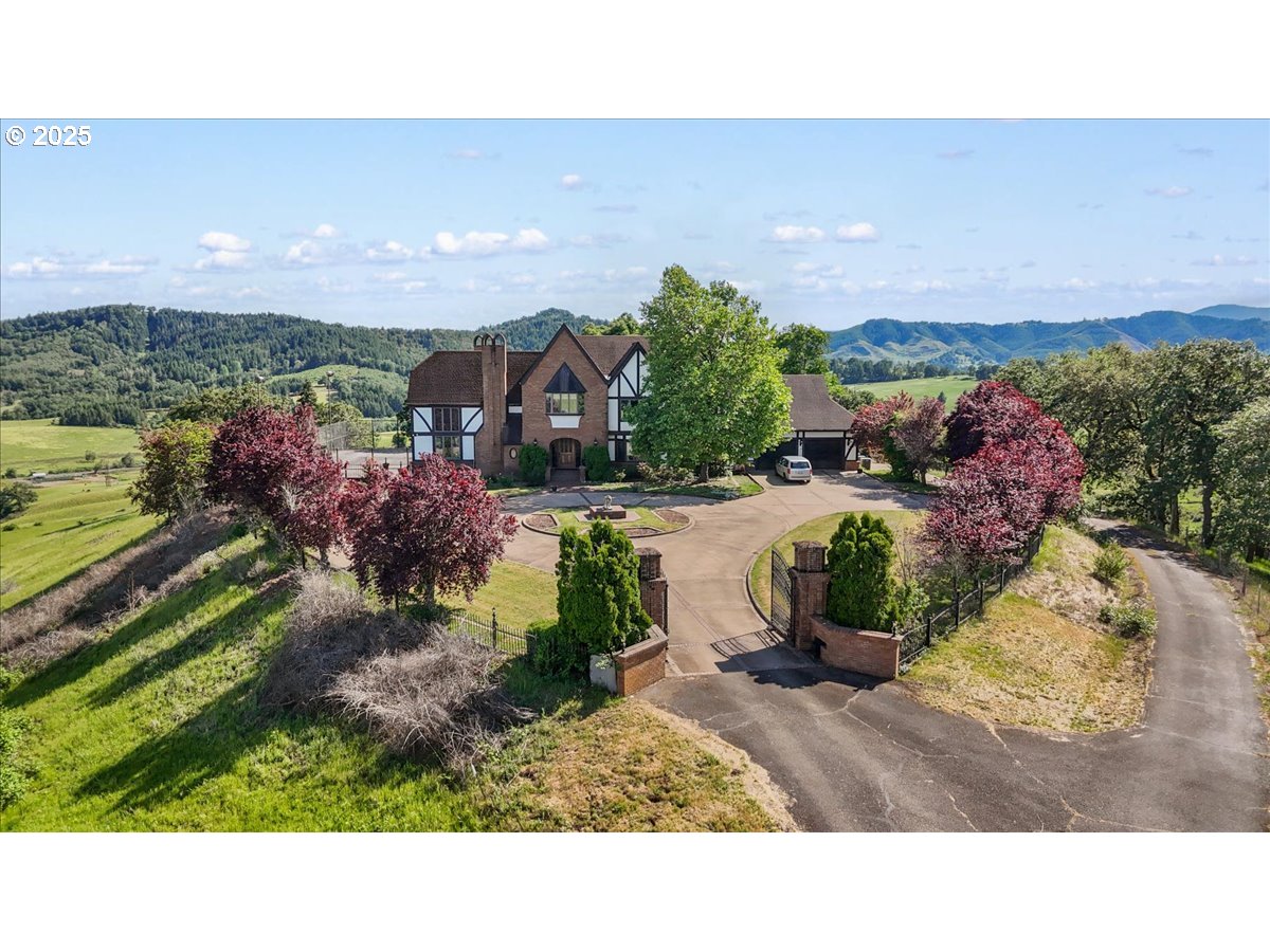 331 Metz Hill Rd Property Photo 1