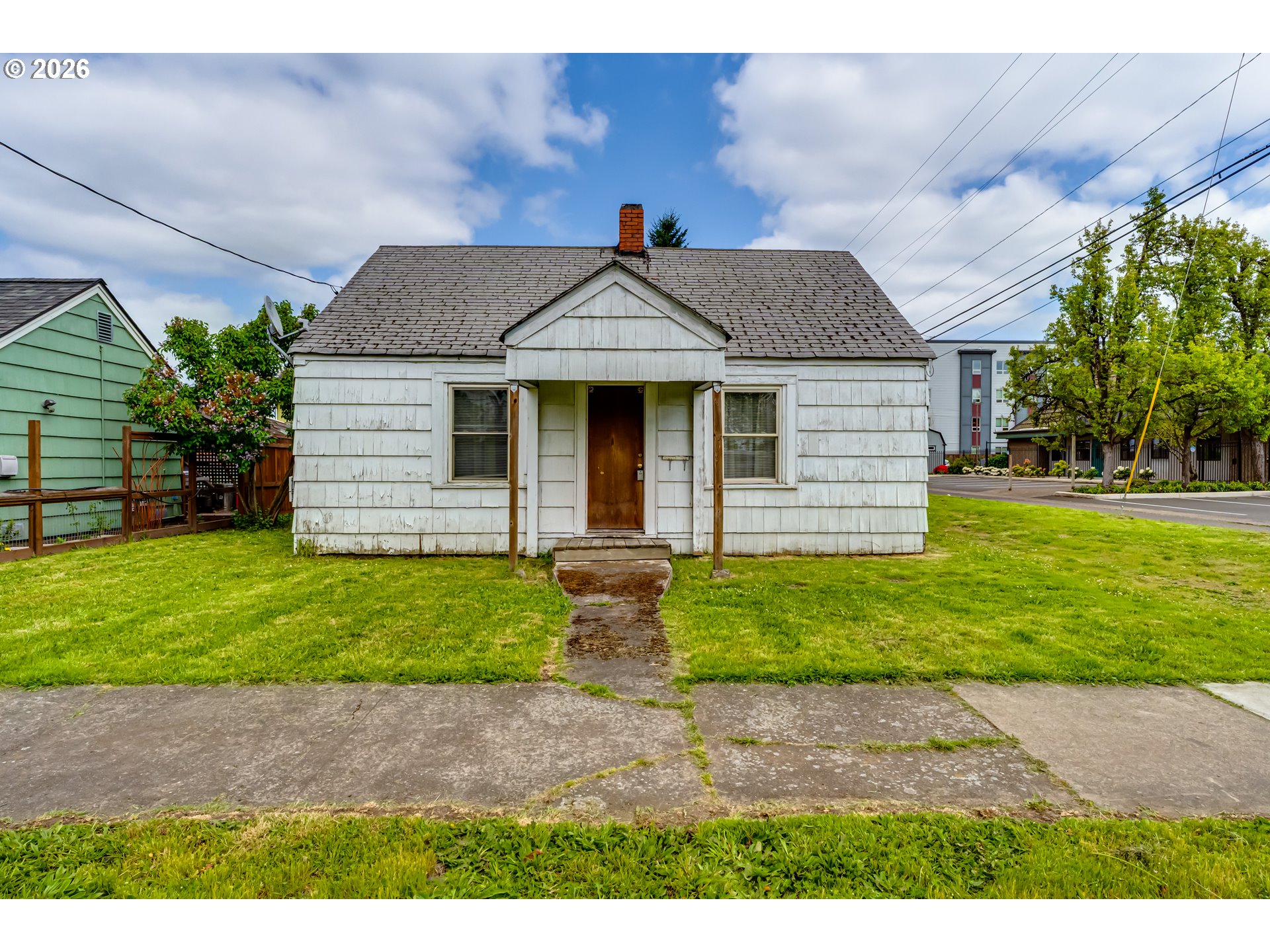 123 10th St Property Photo 1