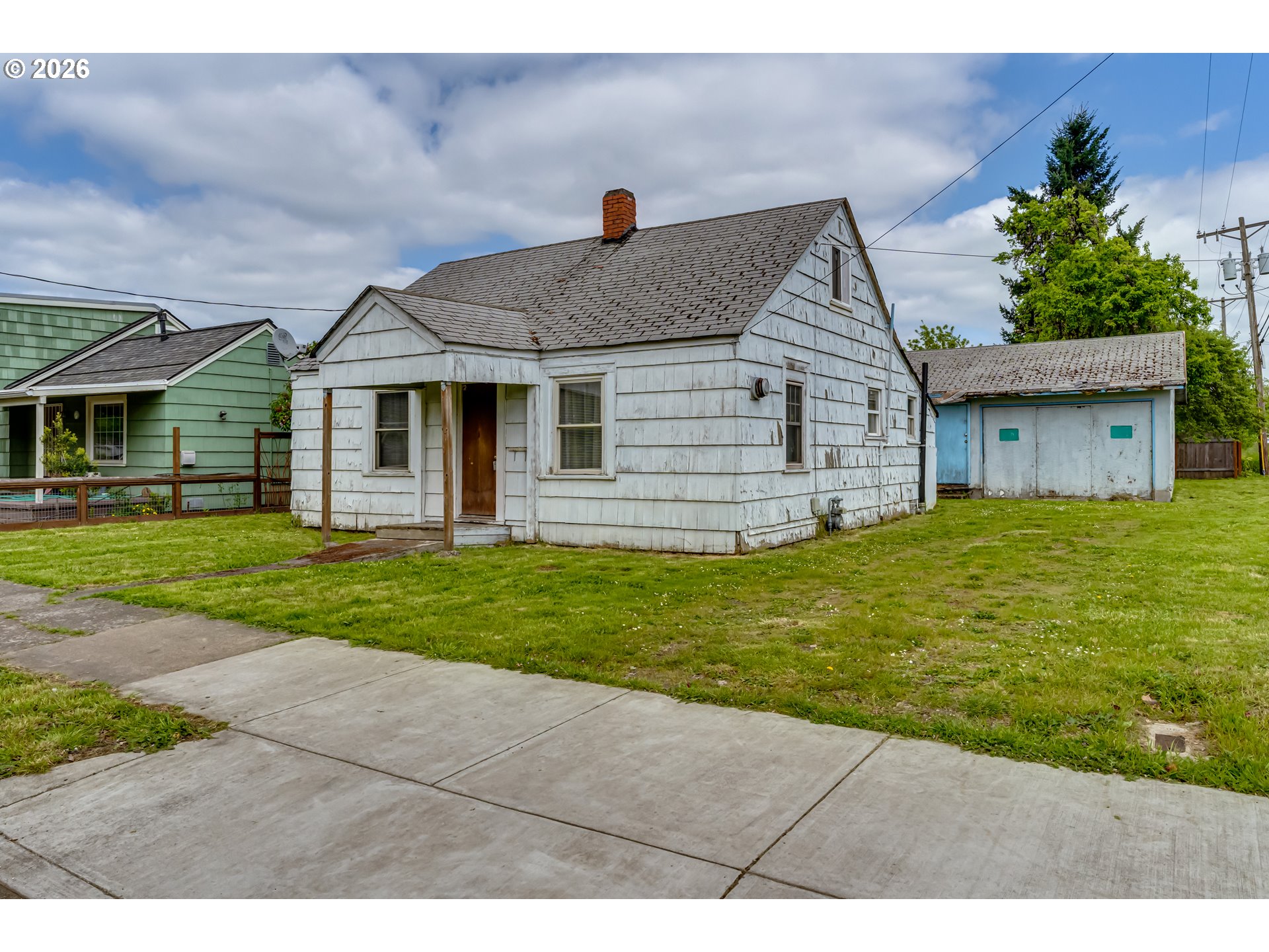 123 10th St Property Photo 2