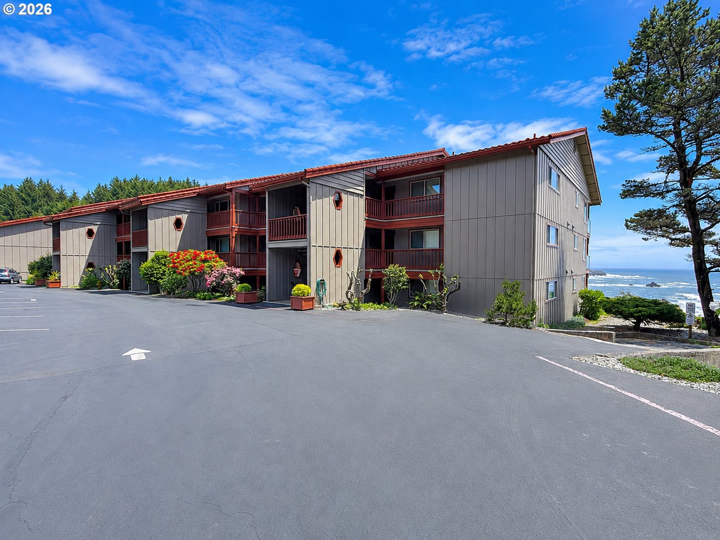 17744 N Highway 101 B204 Property Photo 1