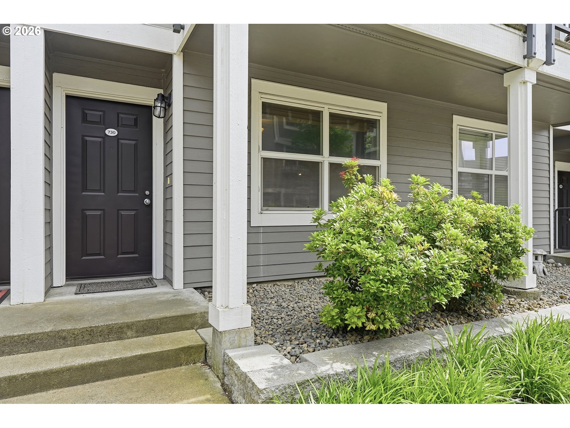 730 Se Fairwinds Loop Property Photo 4