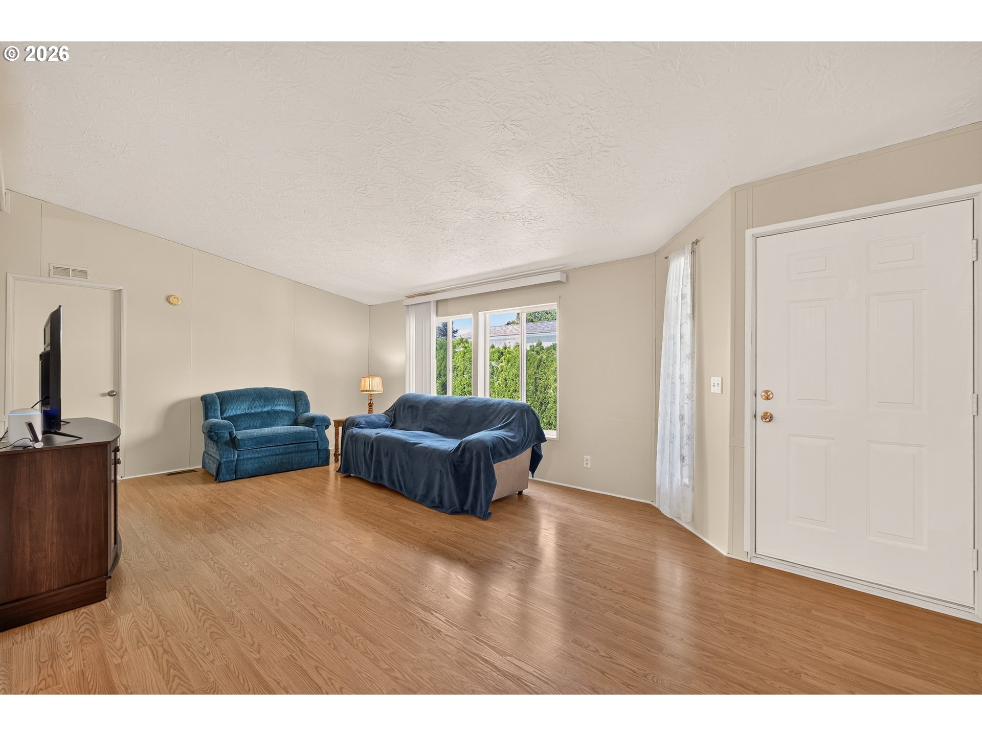 301 E Columbia 75 Property Photo 5