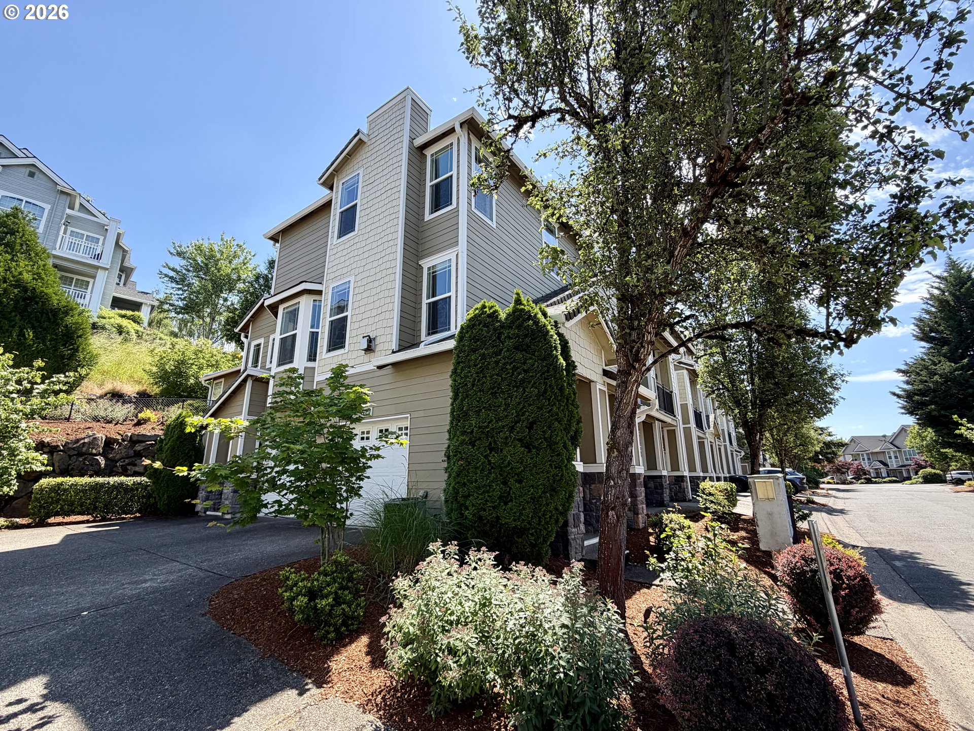 3810 SUMMERLINN DR