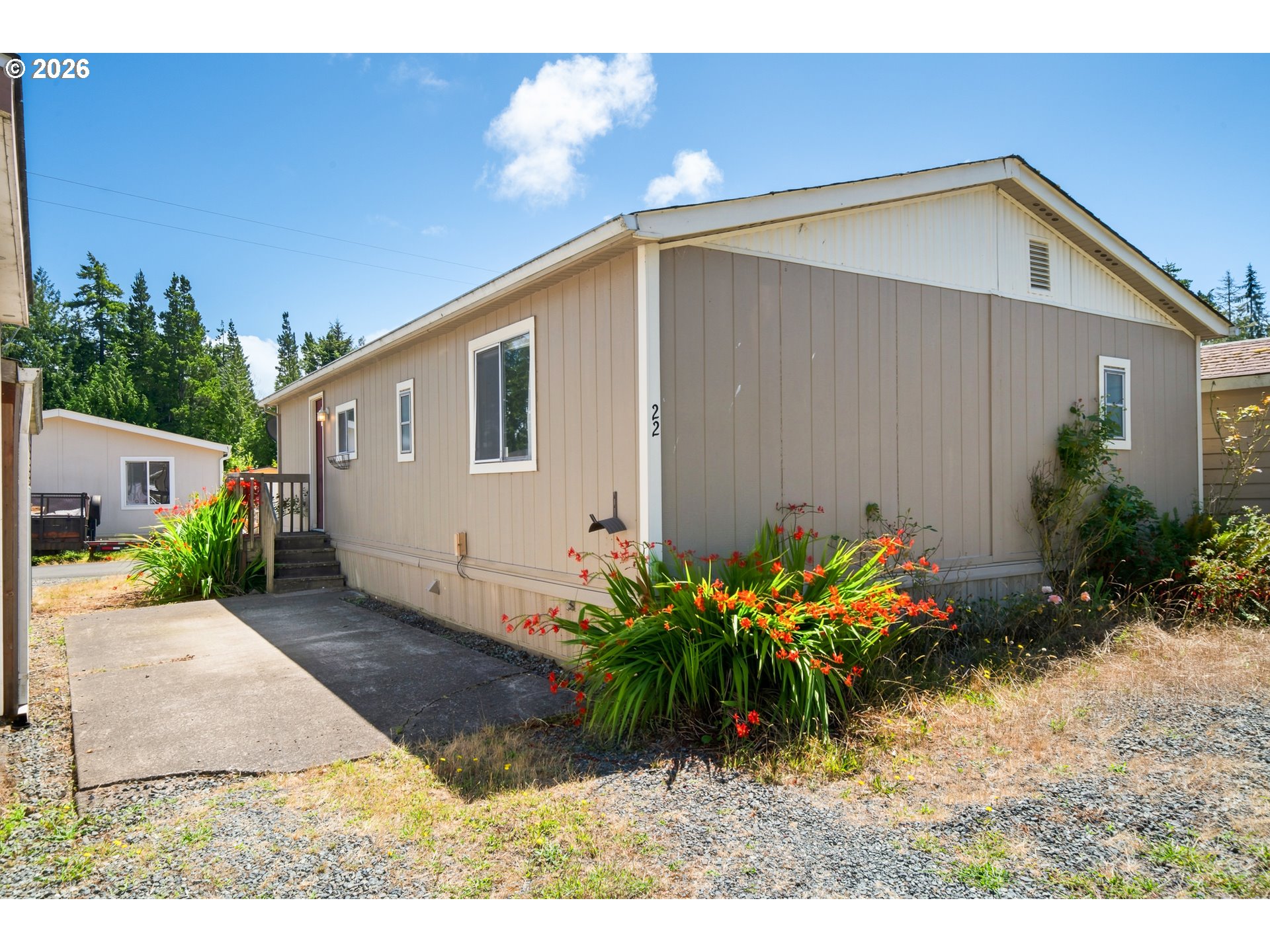 36455 Highway 101 22 Property Photo 1
