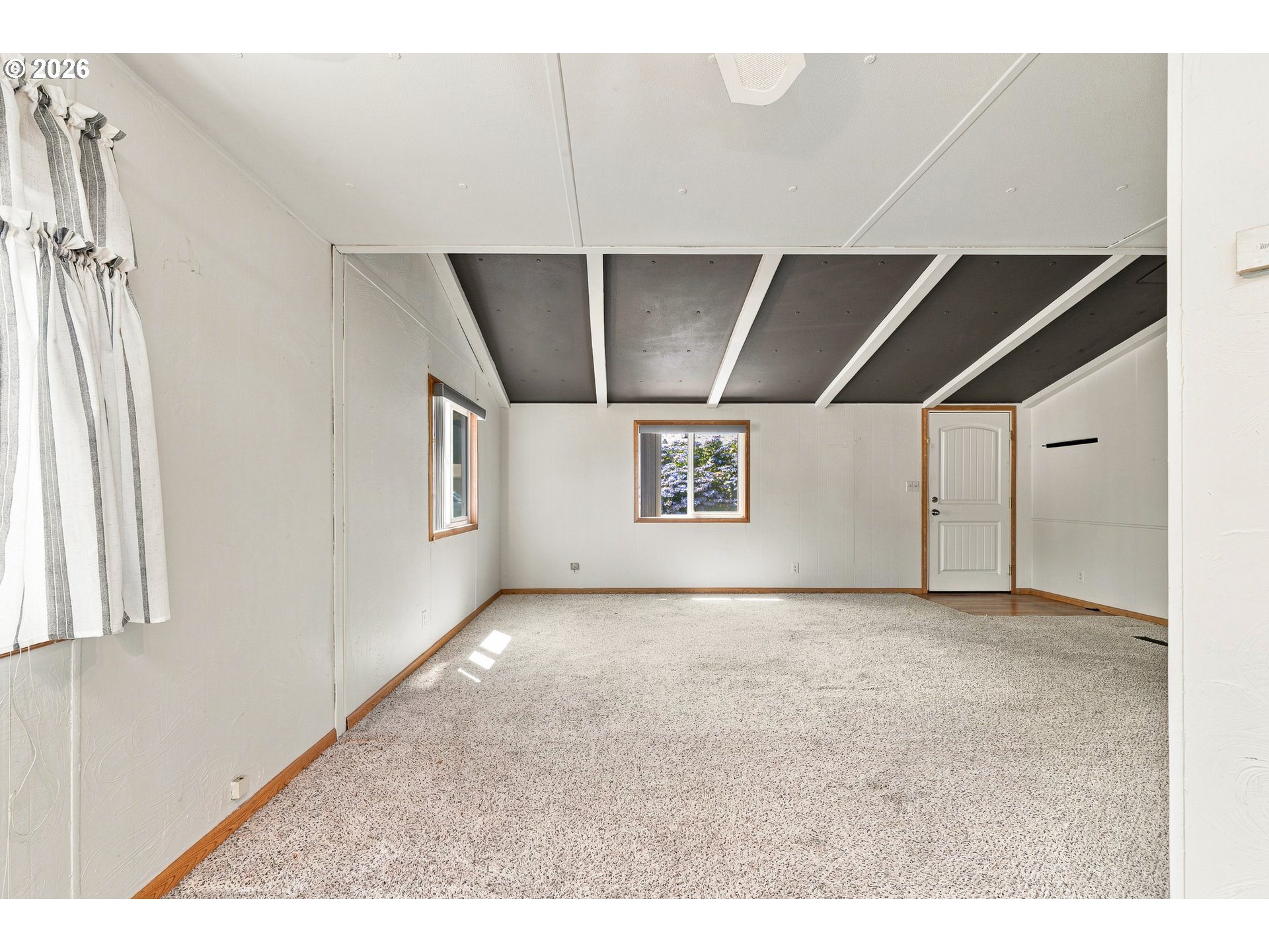 36455 Highway 101 22 Property Photo 13