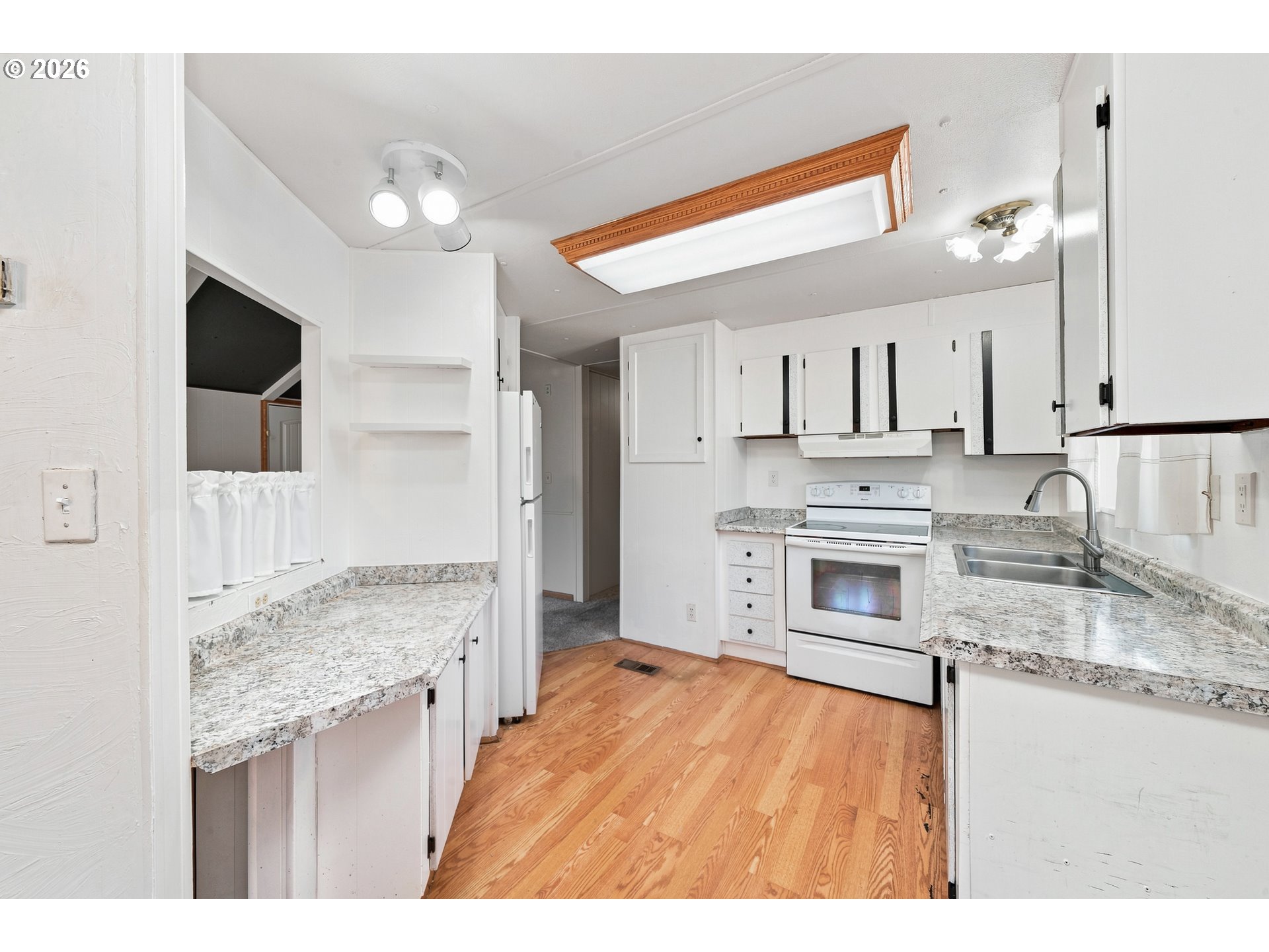 36455 Highway 101 22 Property Photo 14