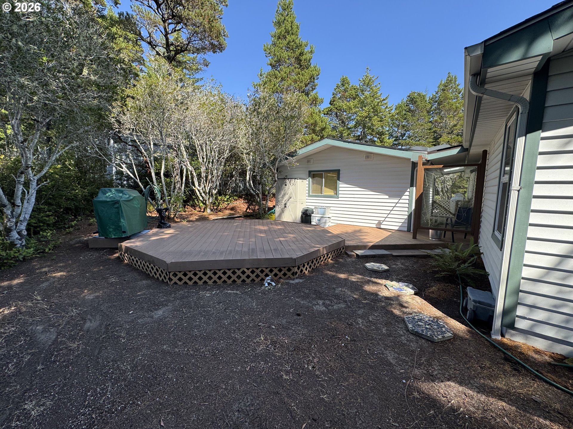 307 Manzanita Dr Property Photo 40