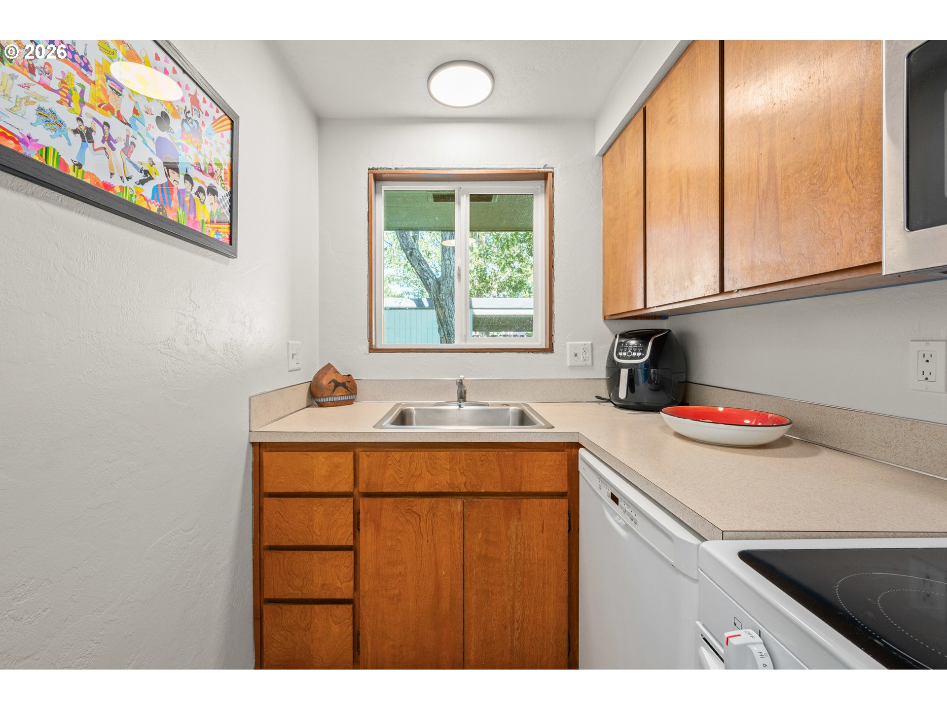 1551 Fetters Loop Property Photo 16