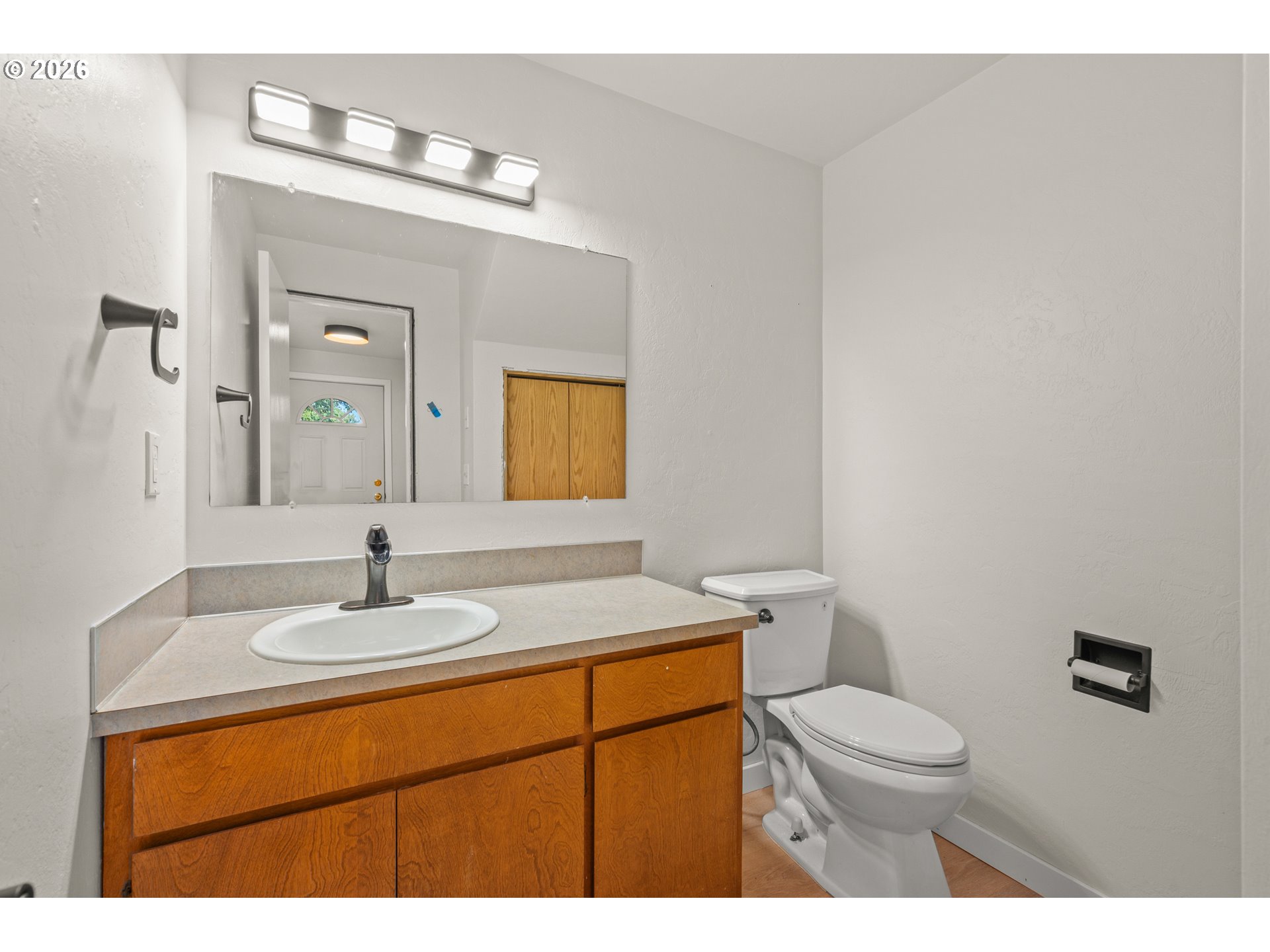 1551 Fetters Loop Property Photo 18