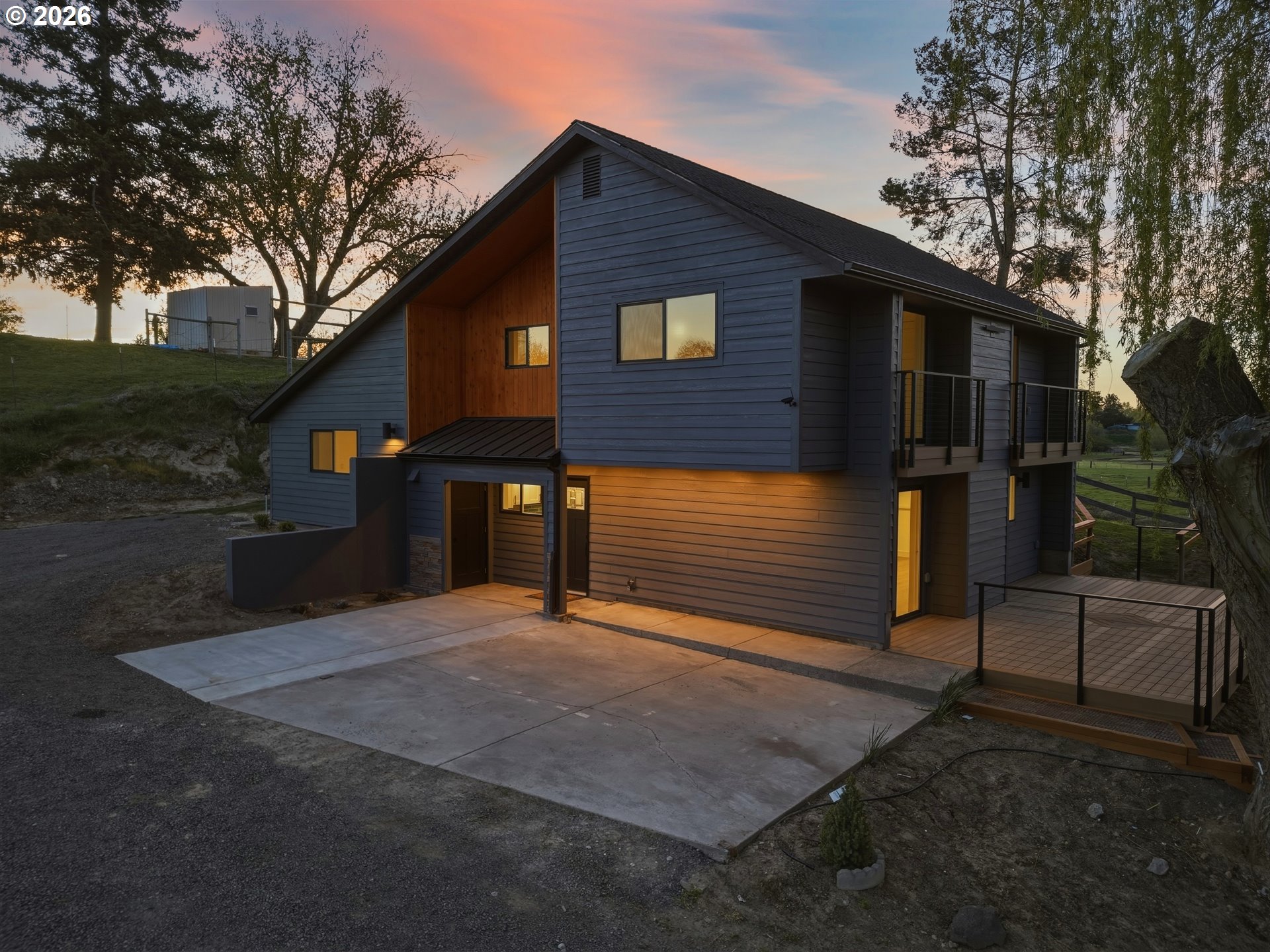 54027 Summers Ln Property Photo 2
