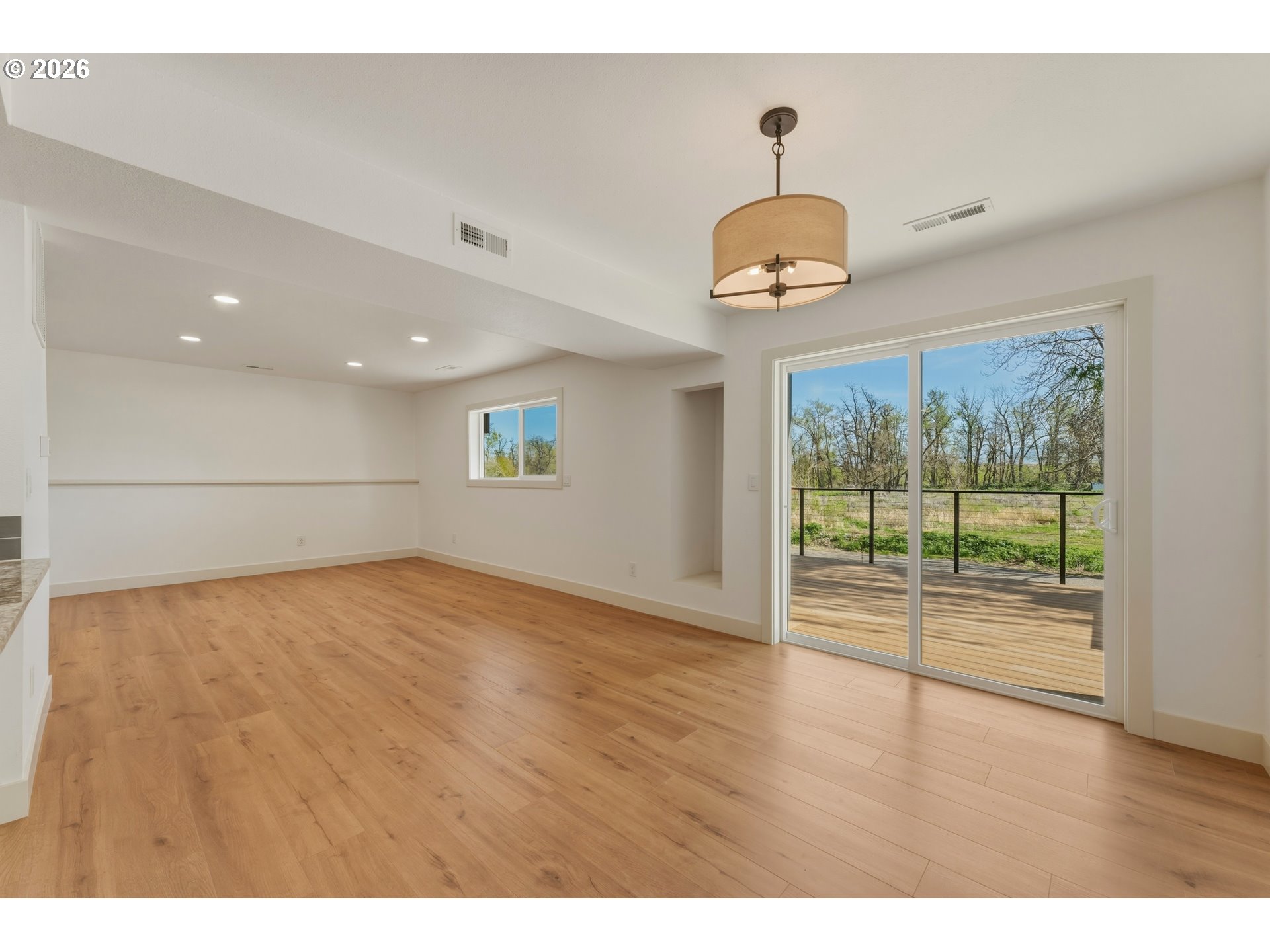 54027 Summers Ln Property Photo 10
