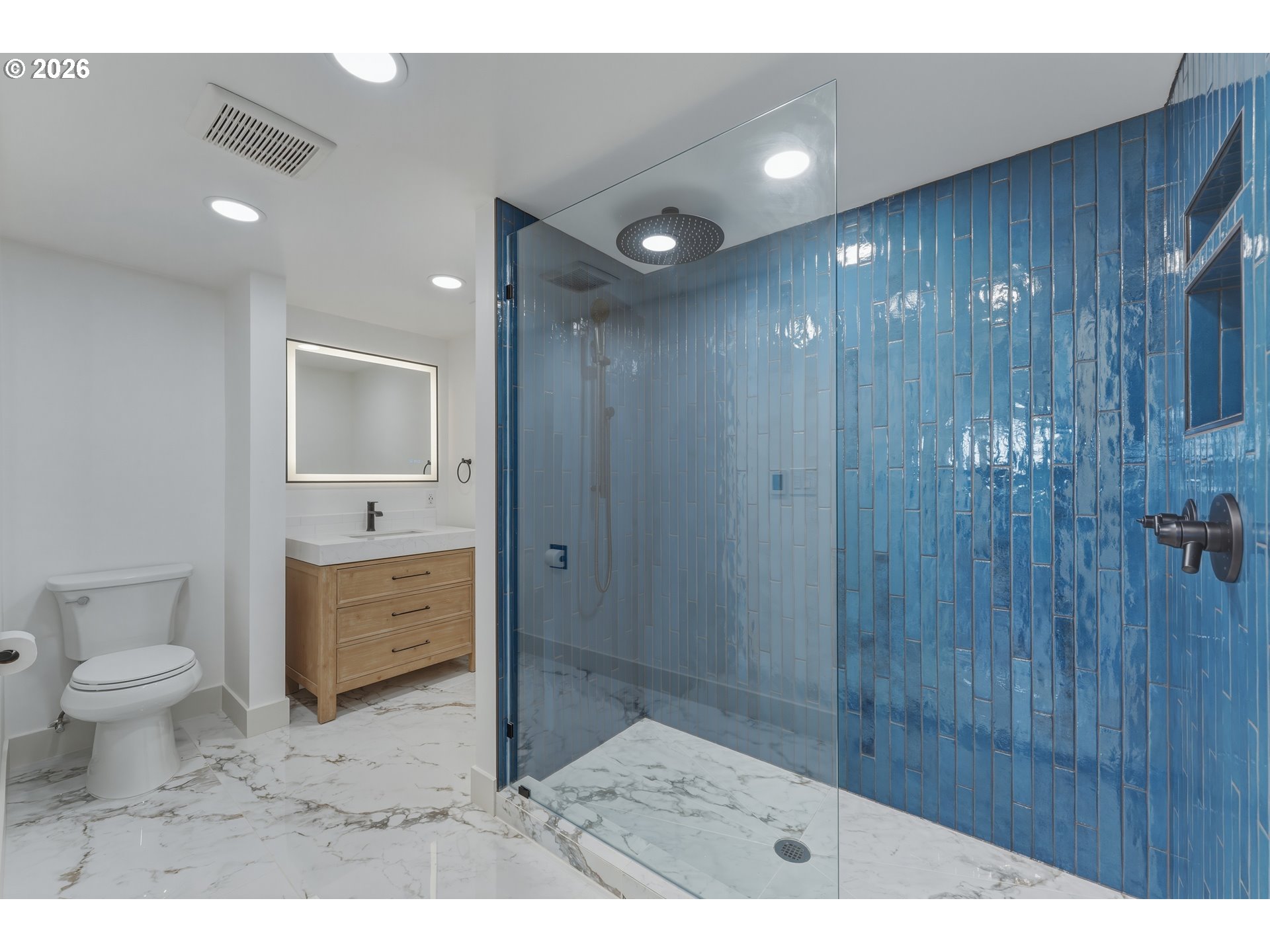 54027 Summers Ln Property Photo 12